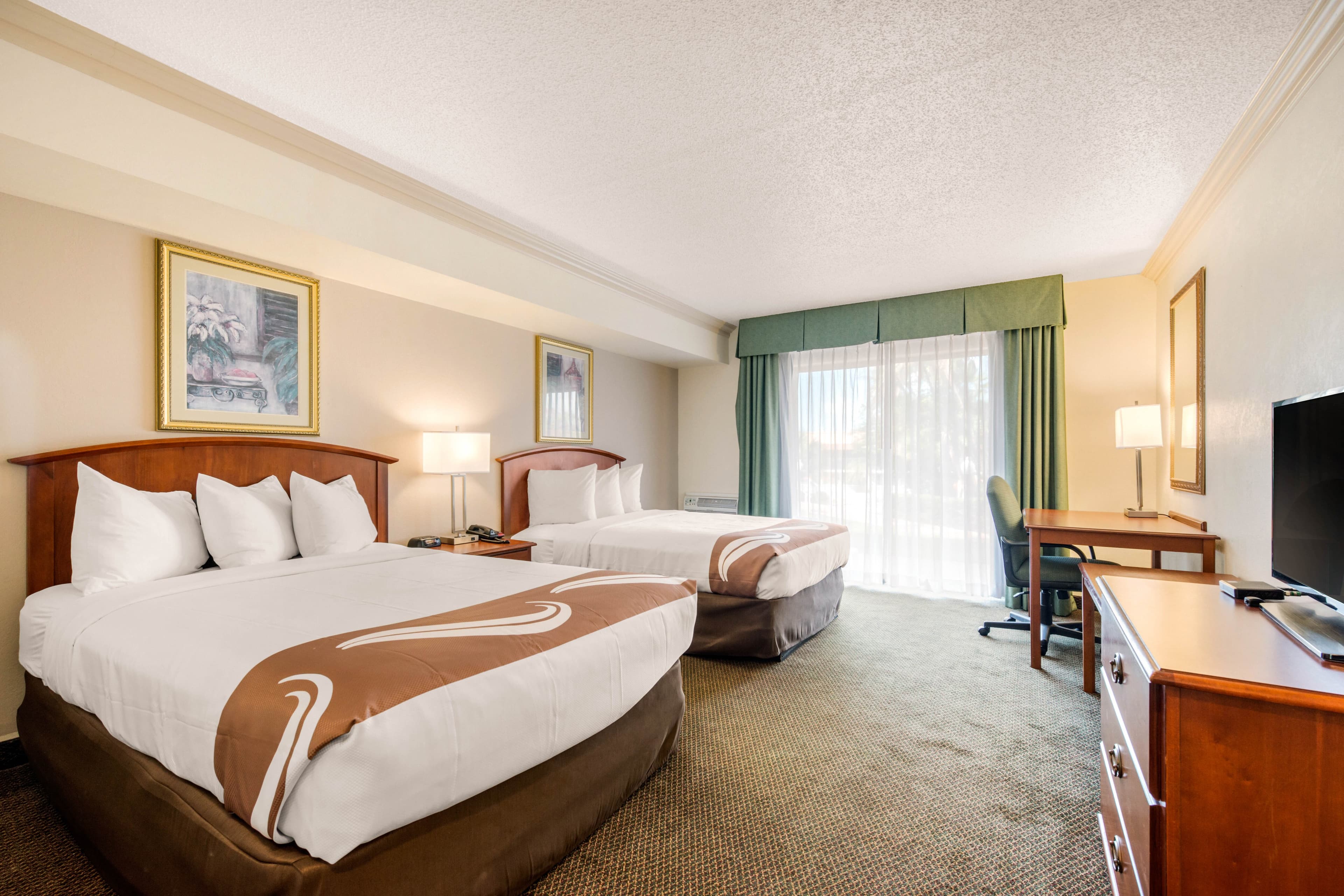 Quality Inn & Suites Tarpon Springs South — 36