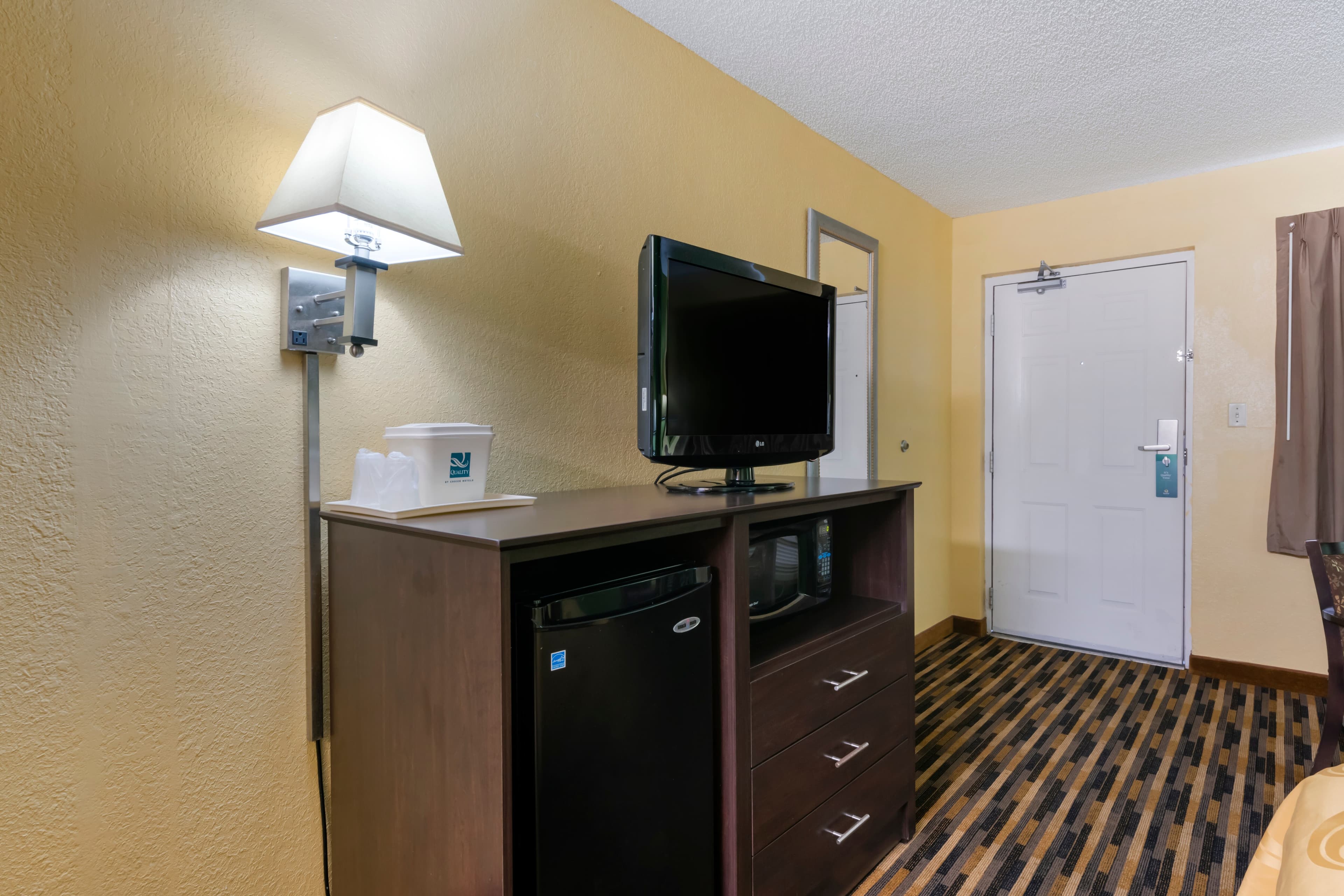 Quality Inn & Suites Mt Dora North - Image 4