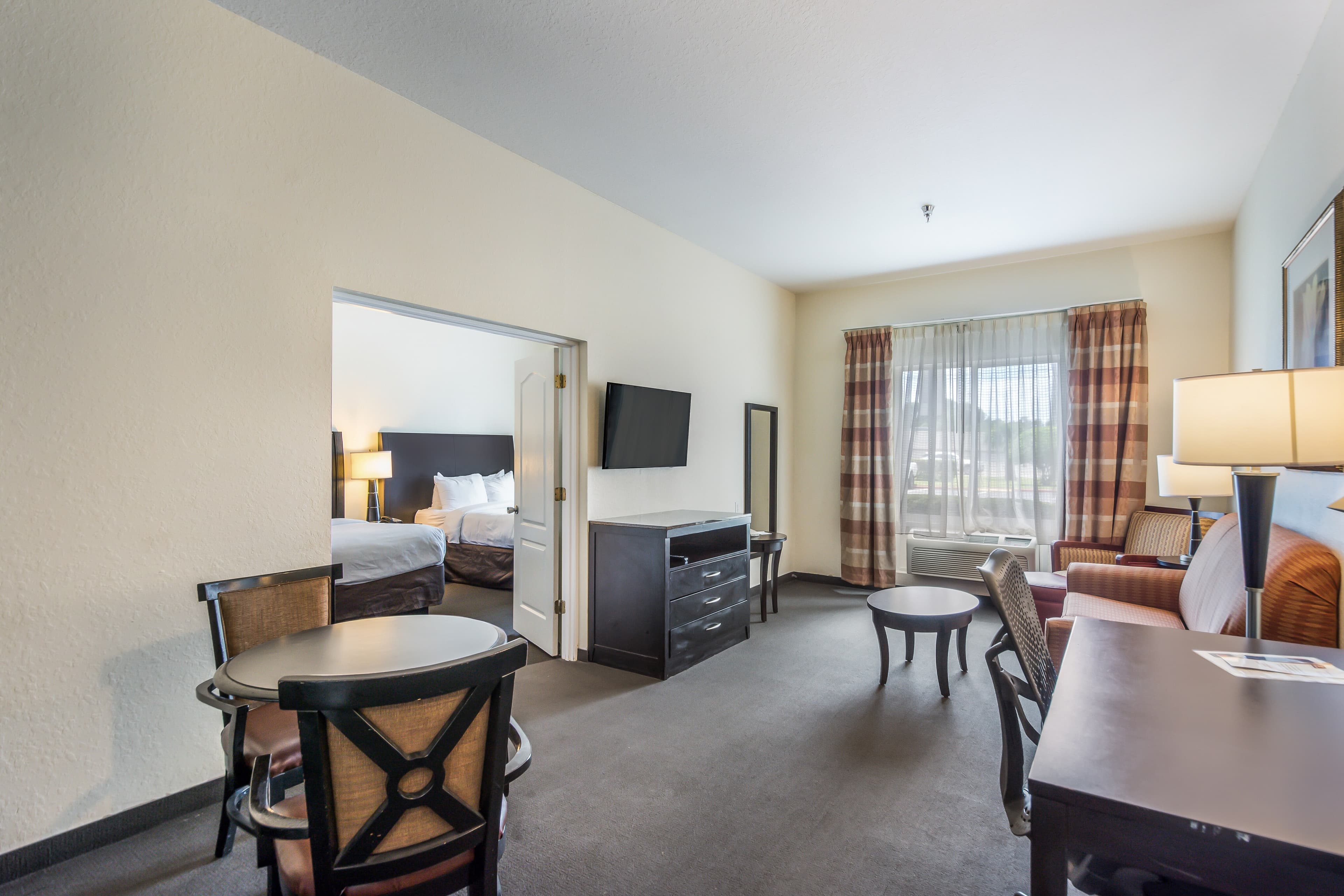 Clarion Inn & Suites Central Clearwater Beach — 55