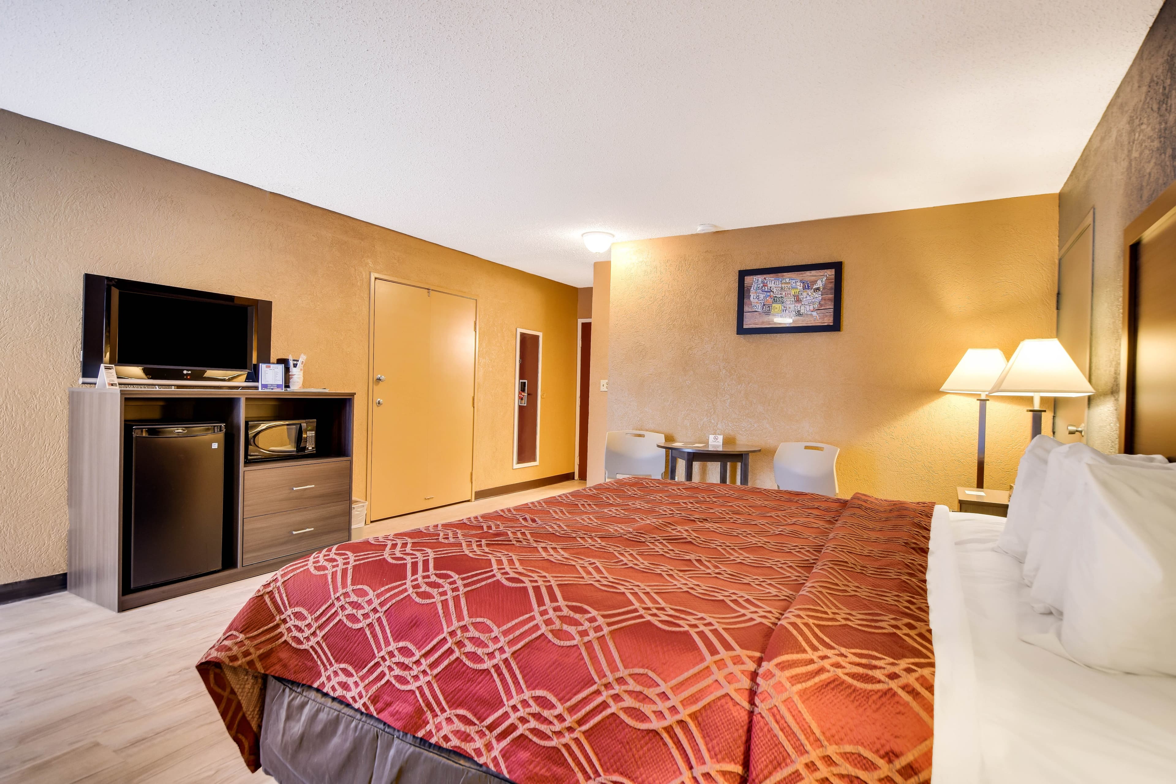 Econo Lodge Tampa near Busch Gardens — 23