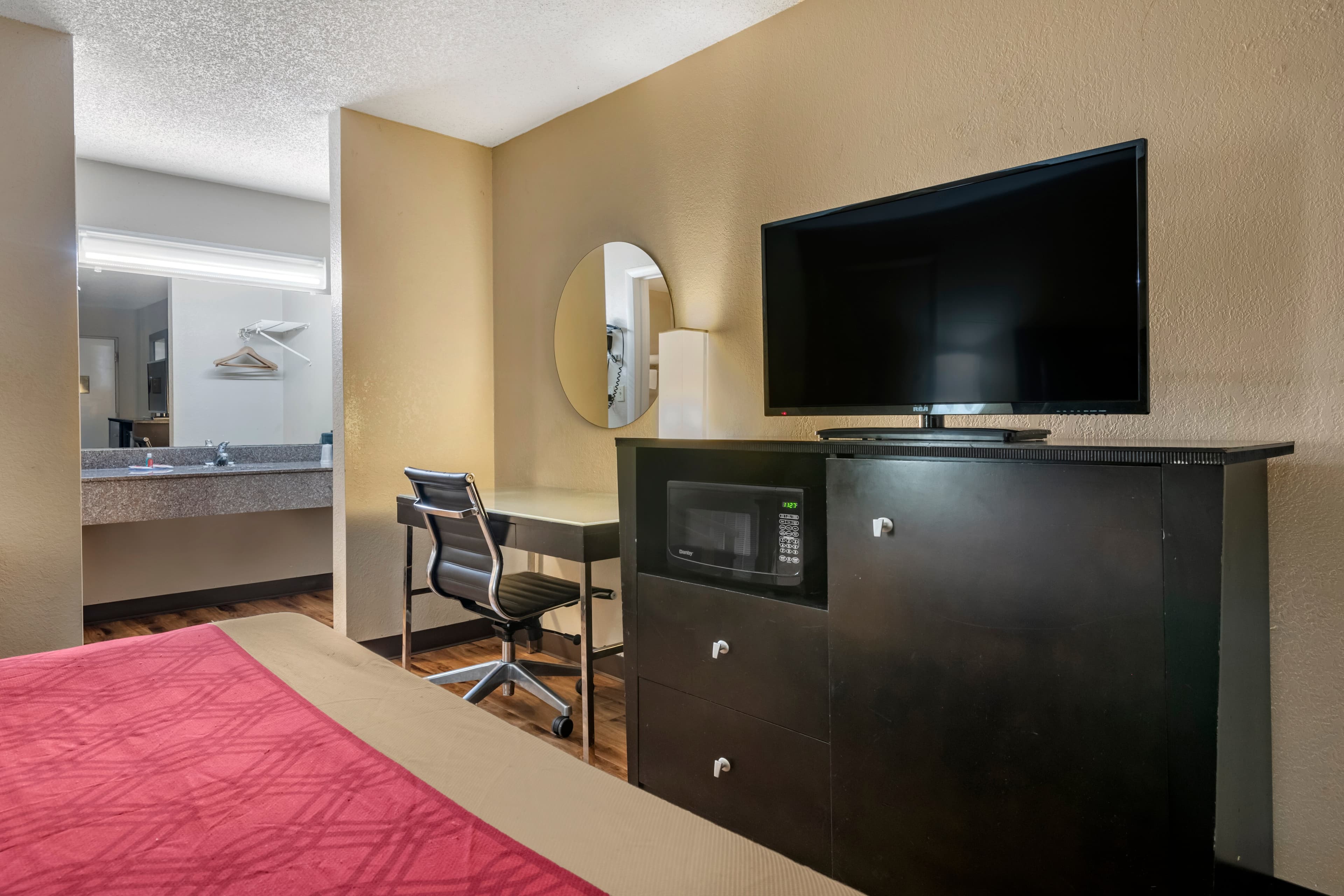 Econo Lodge Sebring — 18