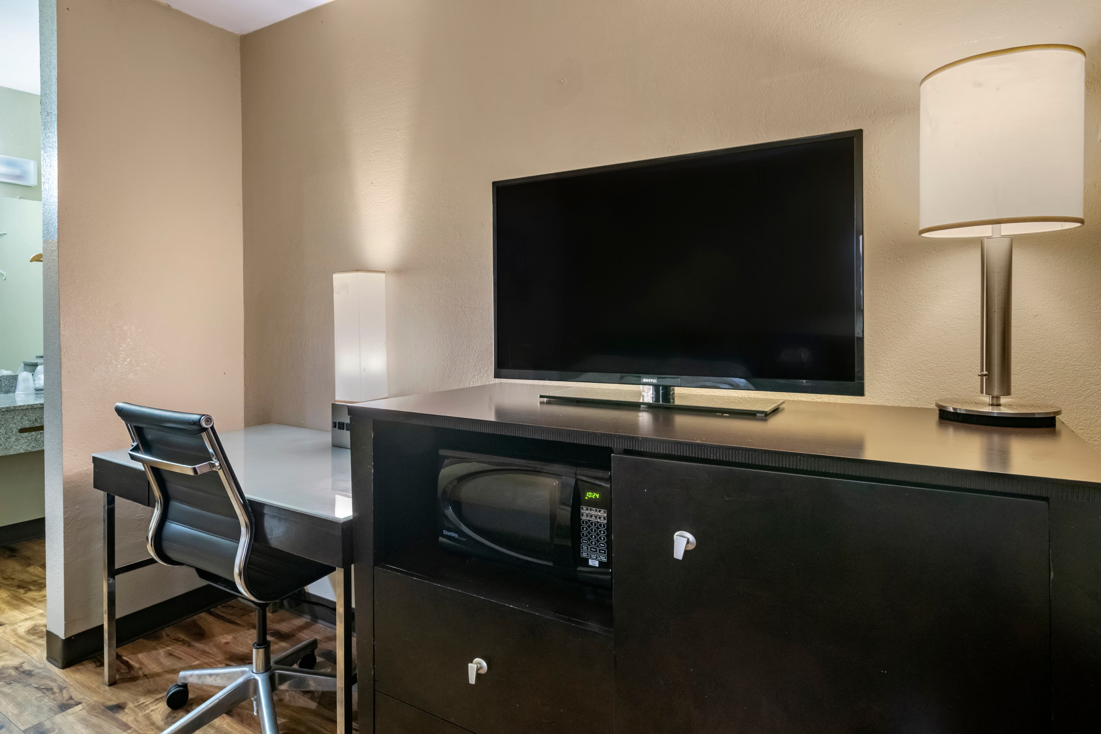 Econo Lodge Sebring — 8
