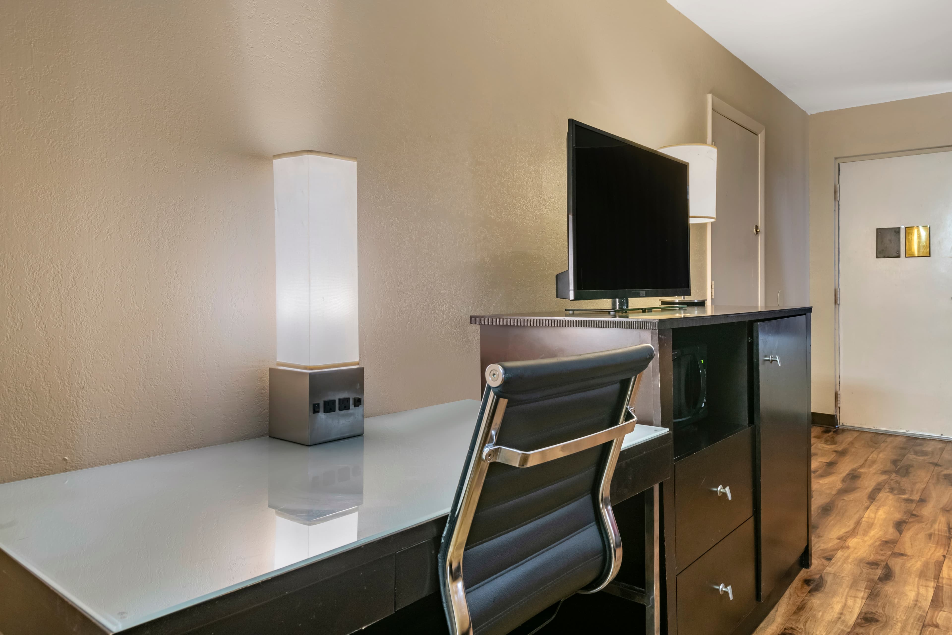 Econo Lodge Sebring — 9