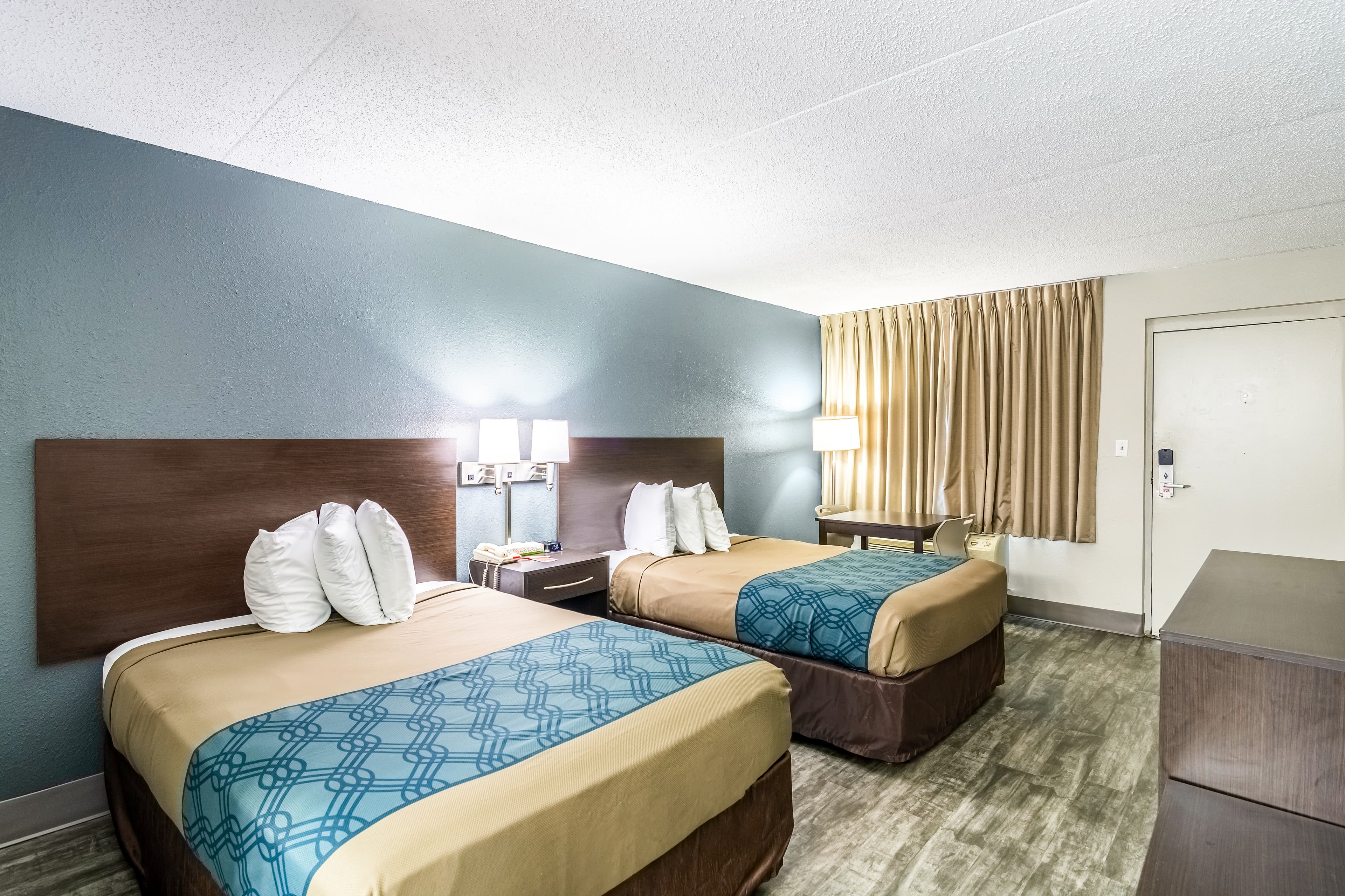 Econo Lodge Crestview South - Image 4