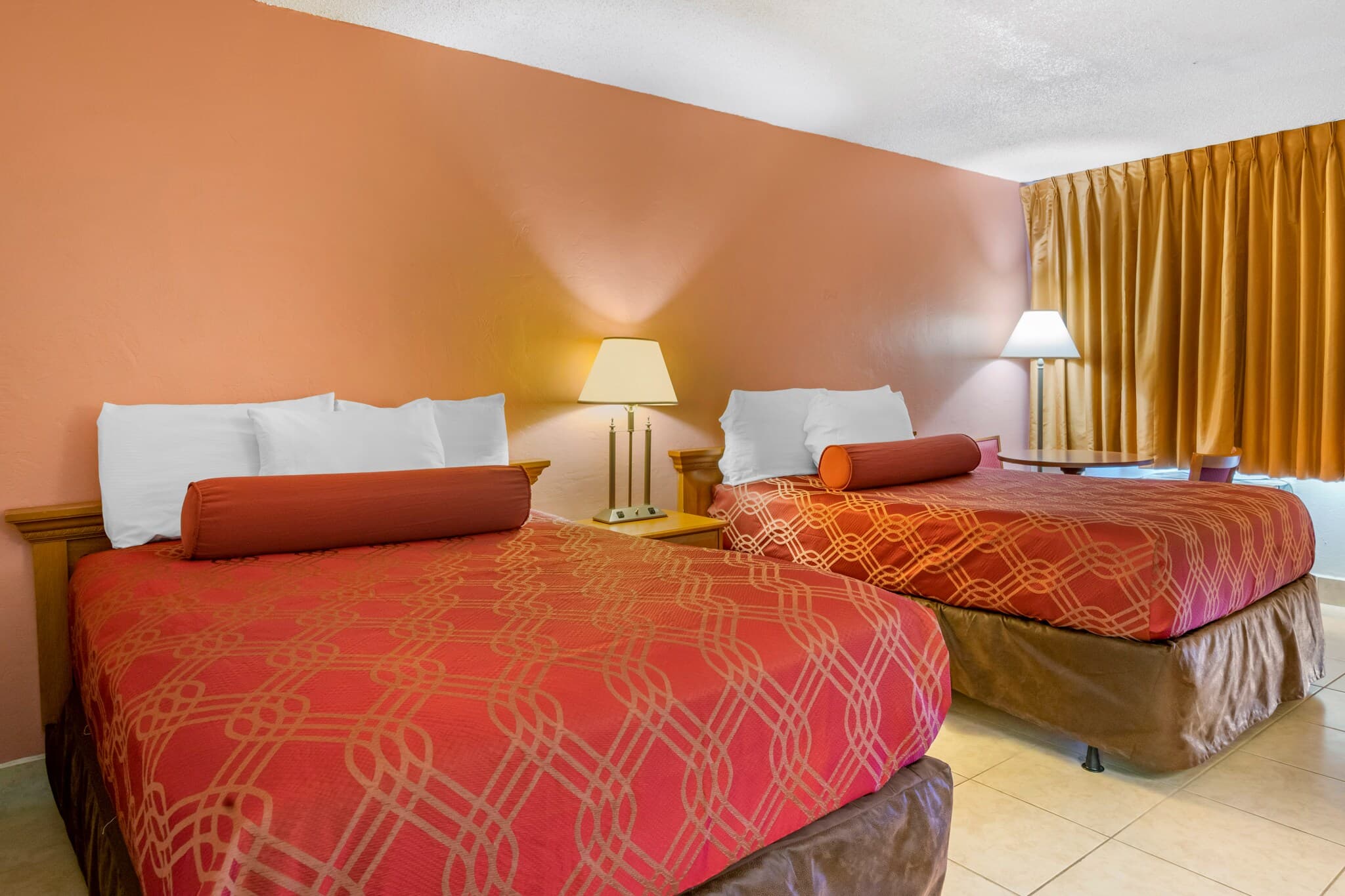 Econo Lodge Fort Myers North — 9