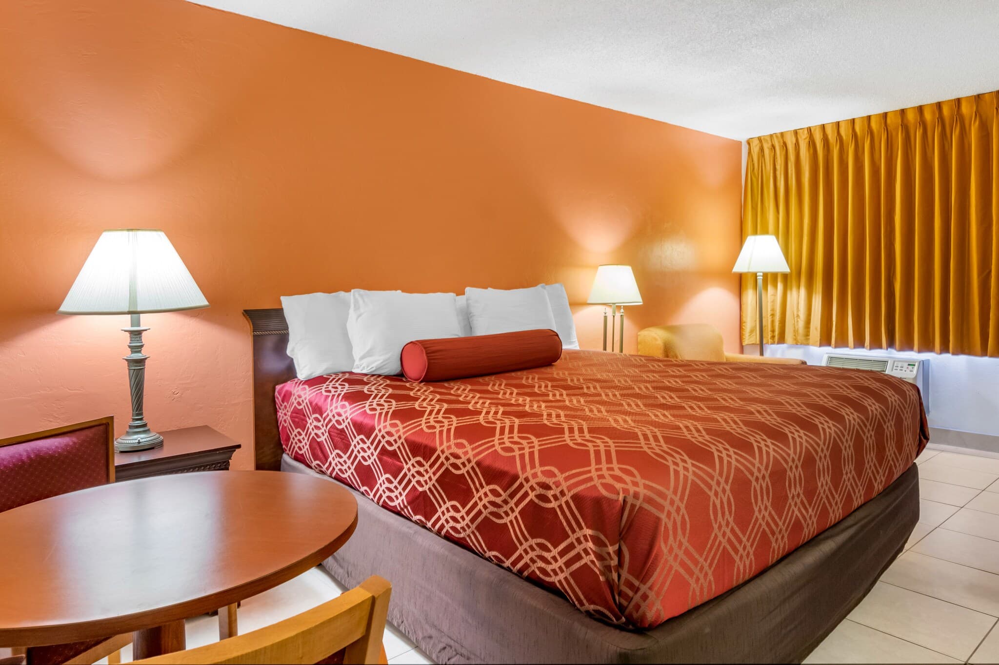 Econo Lodge Fort Myers North — 15