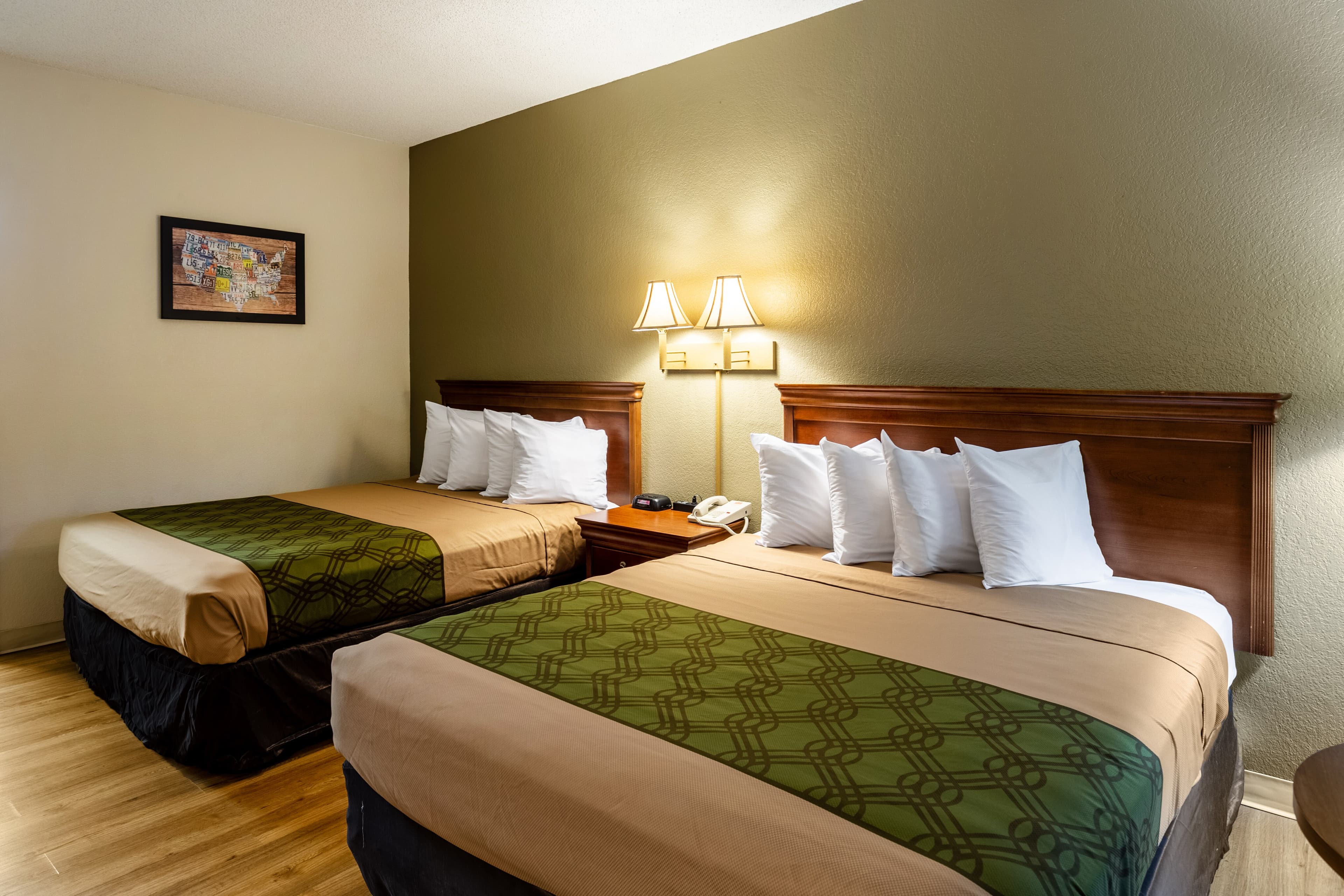 Econo Lodge Lake City-North — 21