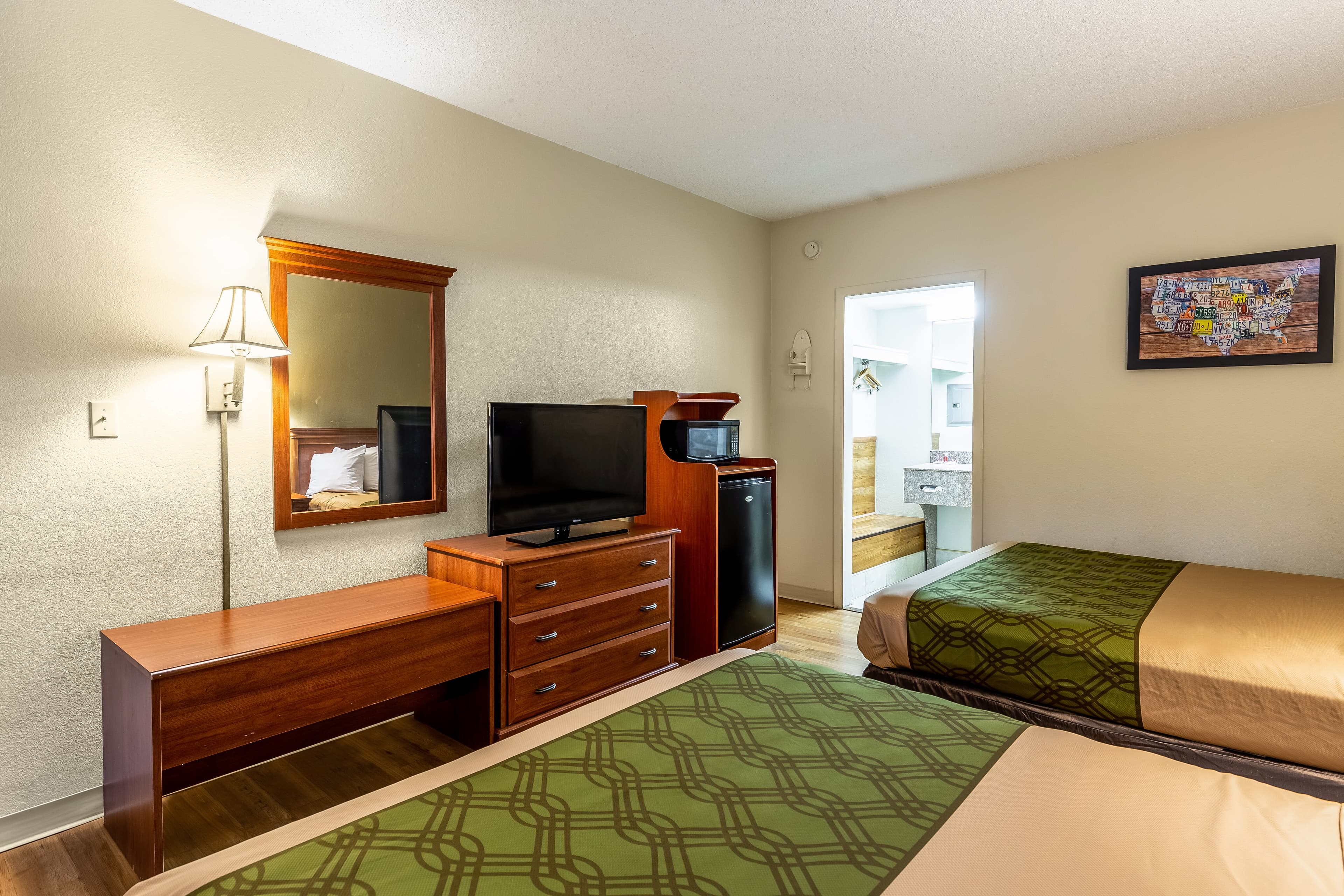 Econo Lodge Lake City-North — 22