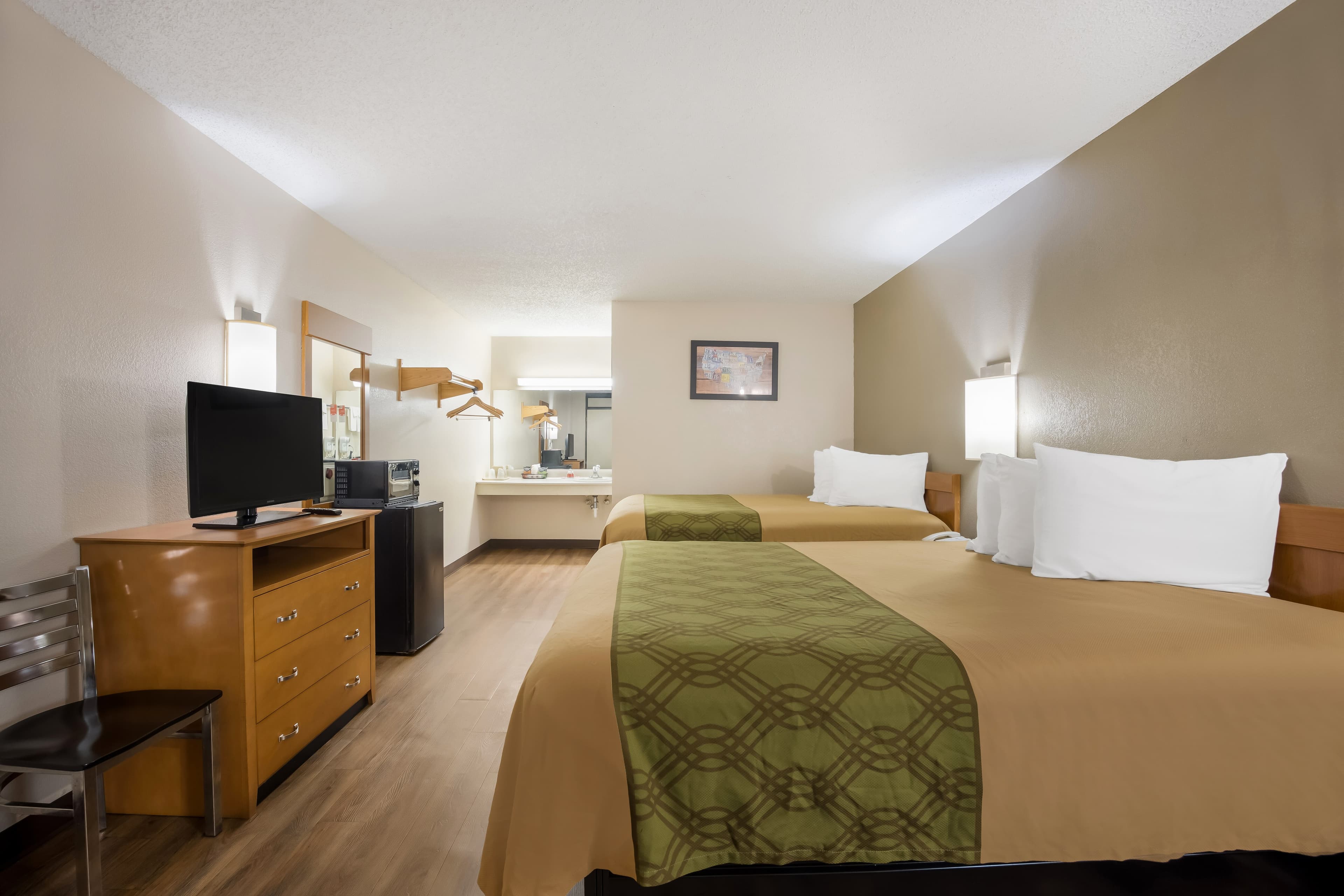Econo Lodge Live Oak — 25