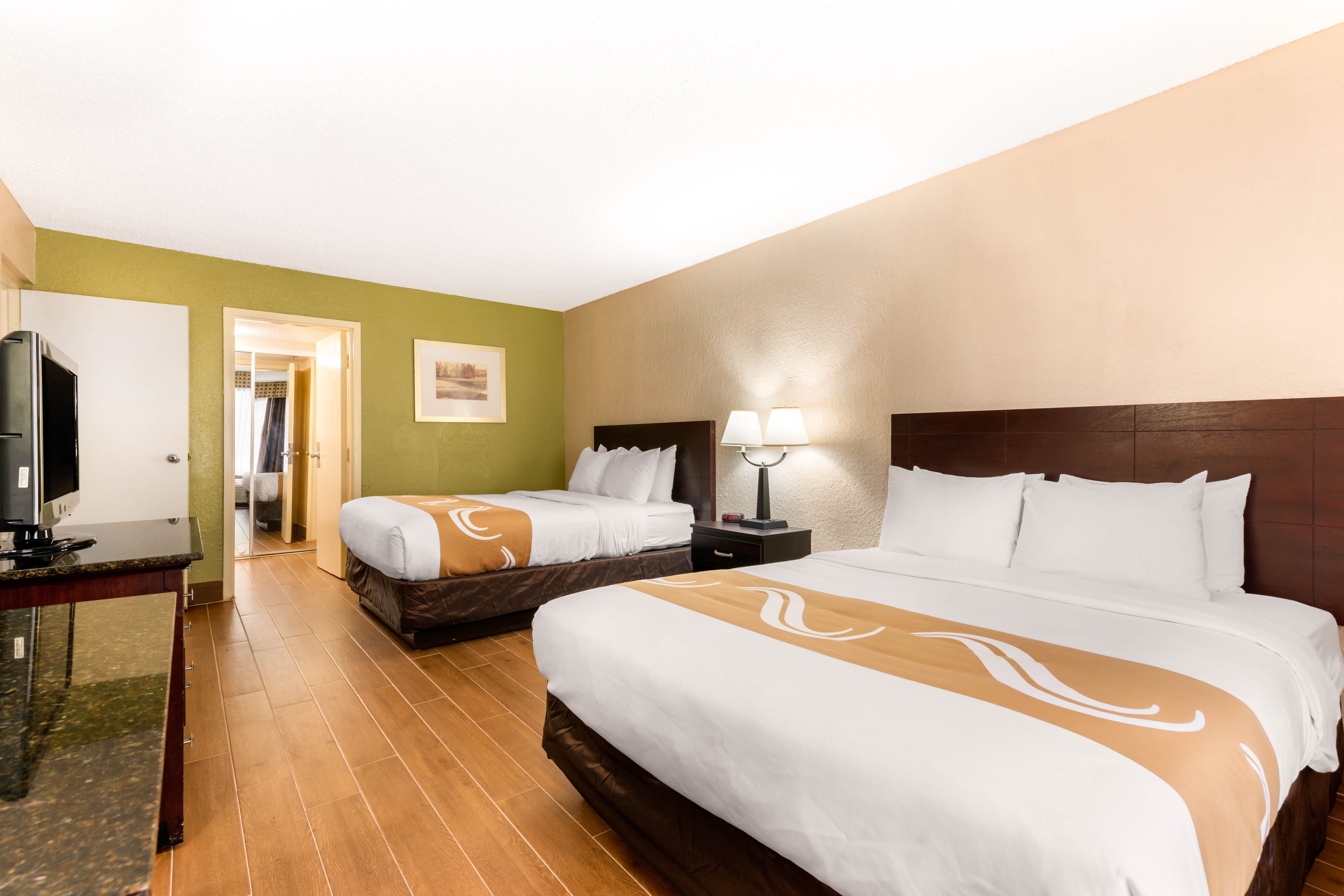 Quality Inn & Suites Orlando Airport — 14