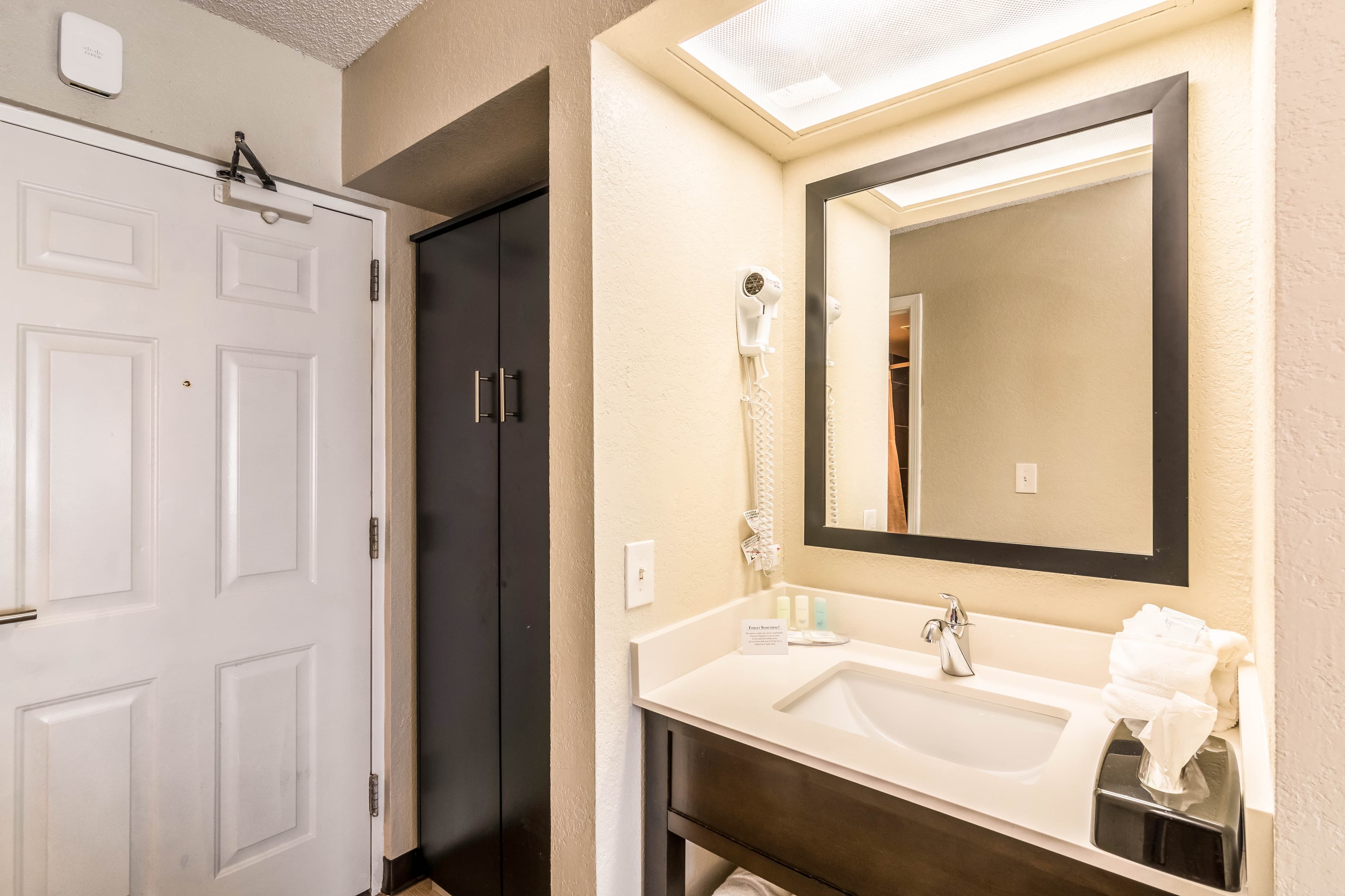 Quality Inn Pensacola North — 11