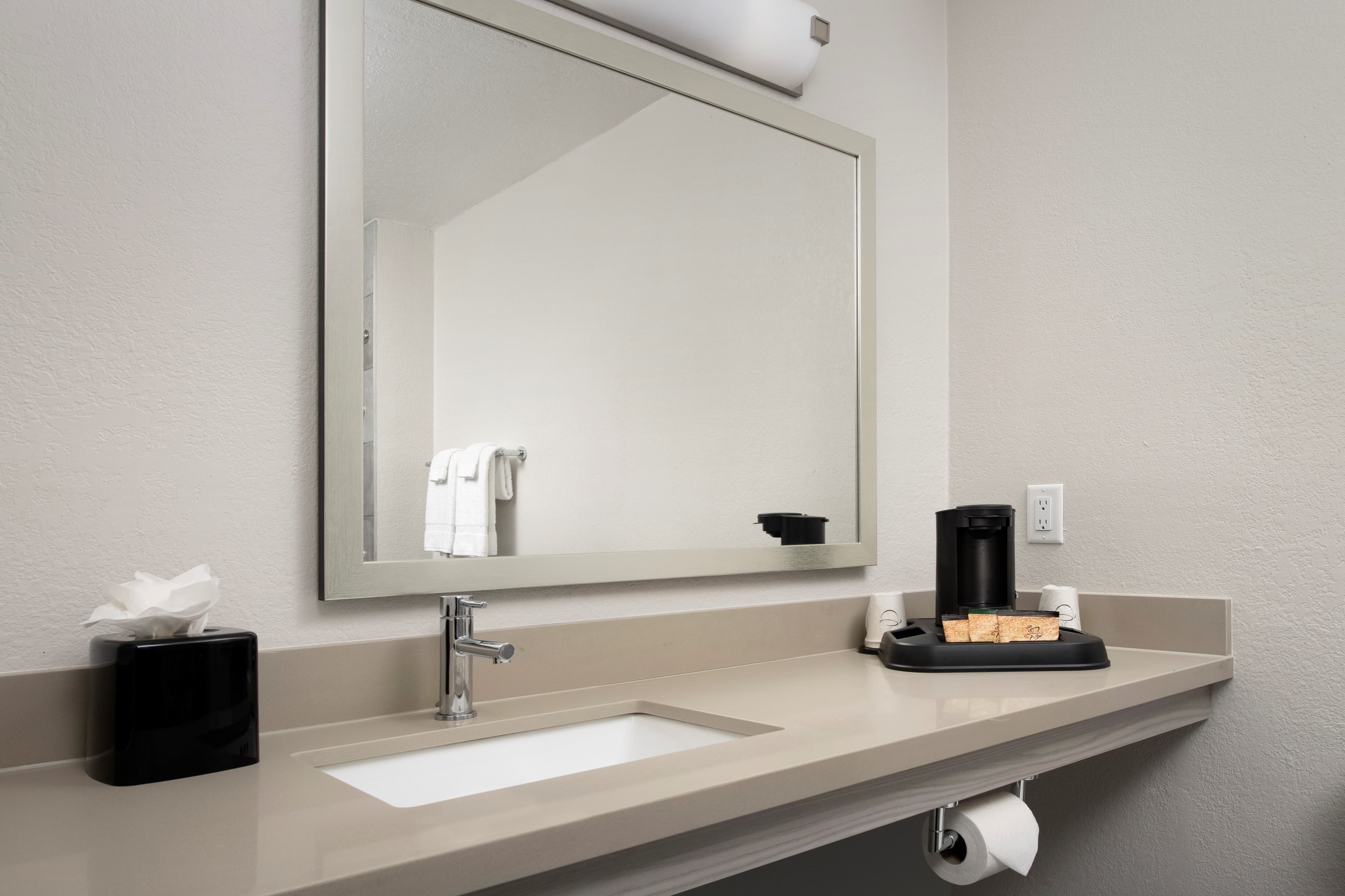 Quality Inn Atlantic Beach-Mayo Clinic Jax Area - Image 5