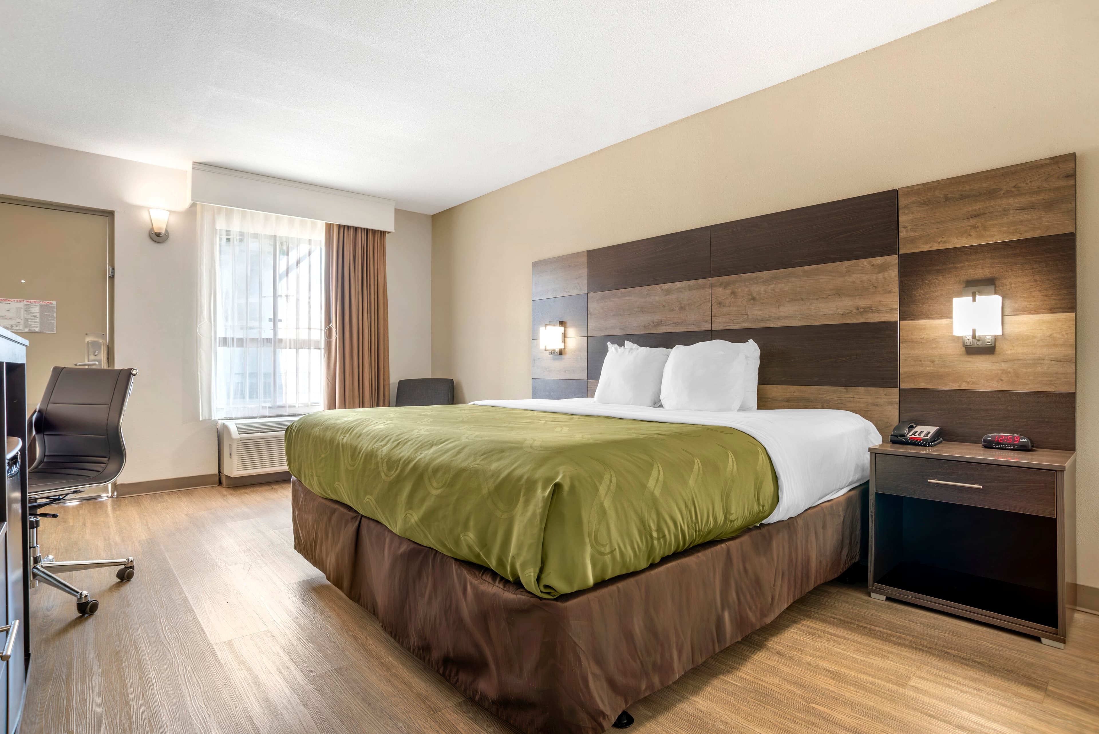 Quality Inn Panama City North - Image 4