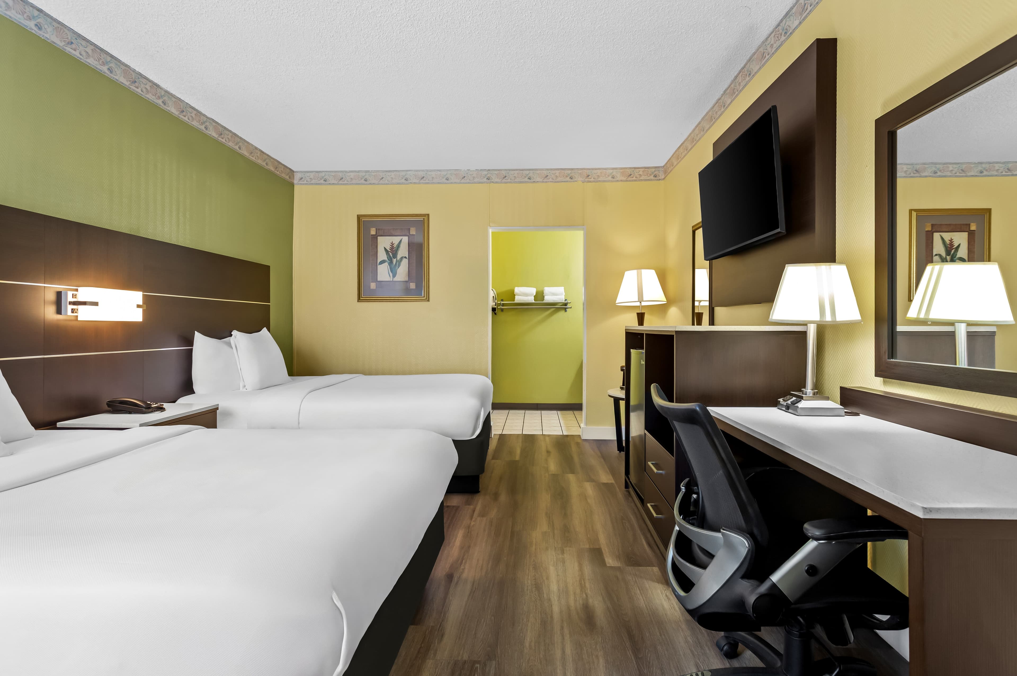 Quality Inn Tampa Airport - Cruise Port - Image 3