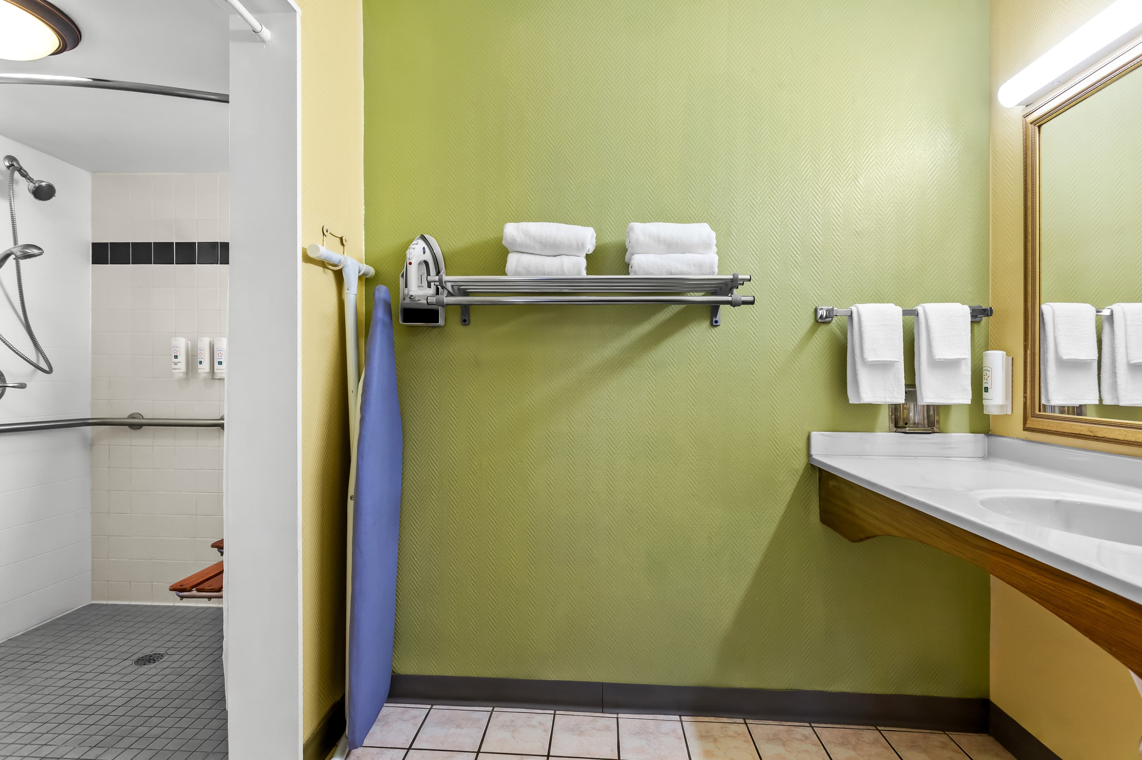 Quality Inn Tampa Airport - Cruise Port - Image 5