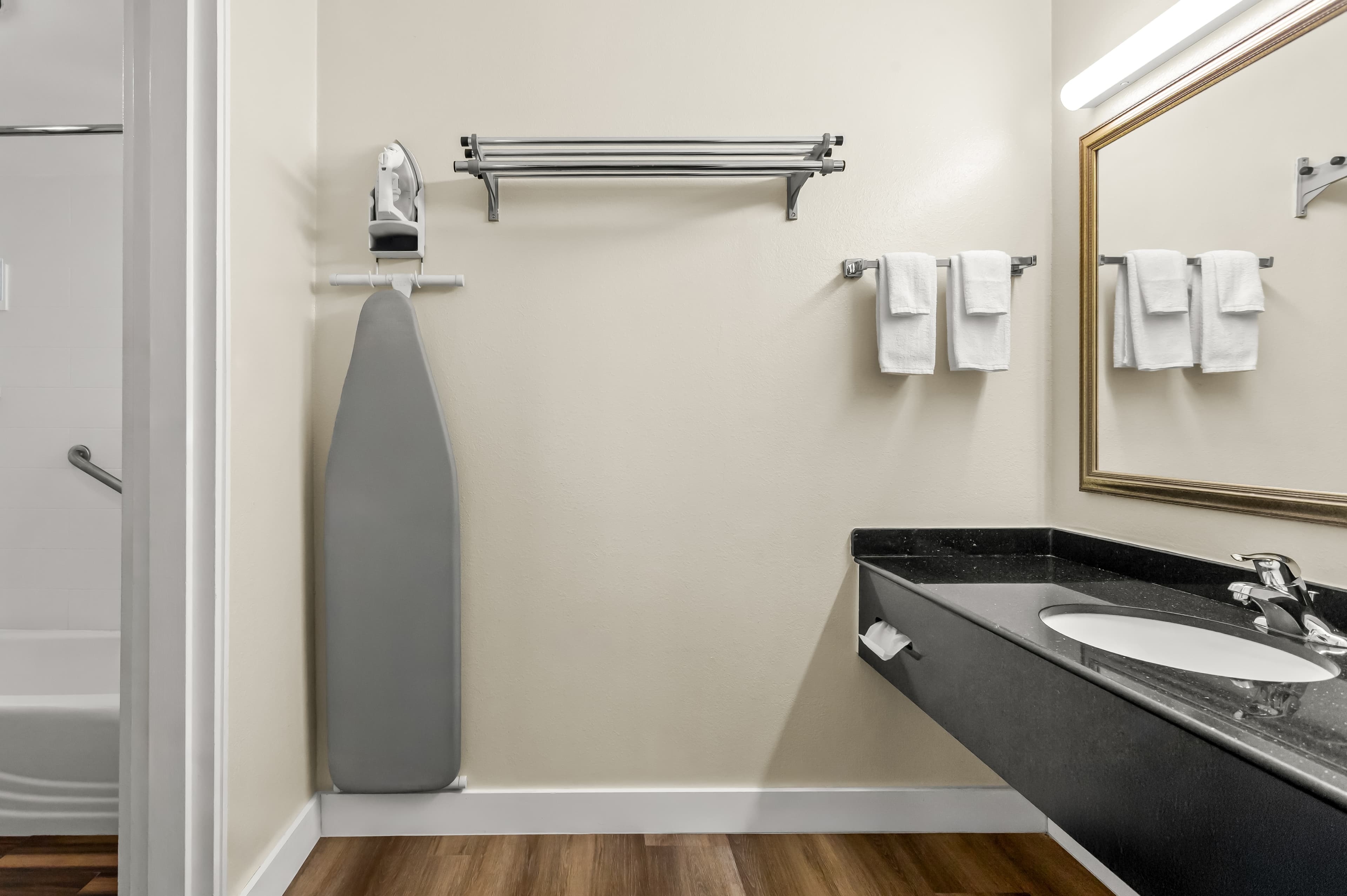 Quality Inn Tampa Airport - Cruise Port — 10