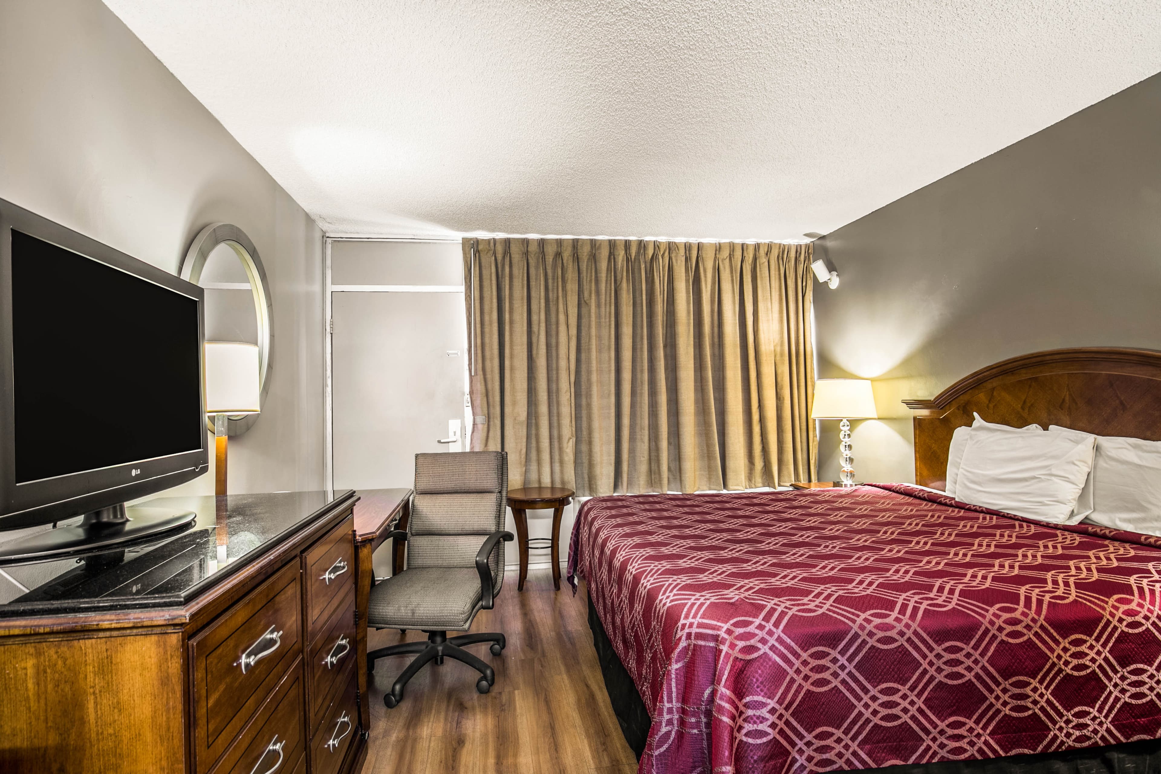 Econo Lodge Tallahassee I-10 near University — 20