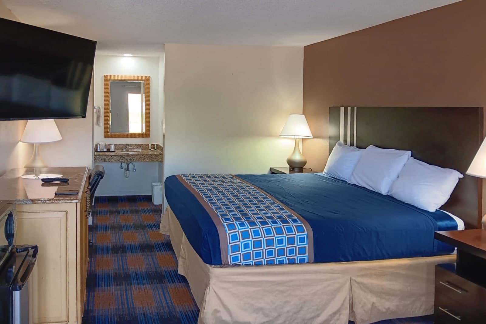 Rodeway Inn Lake City I-75 — 6