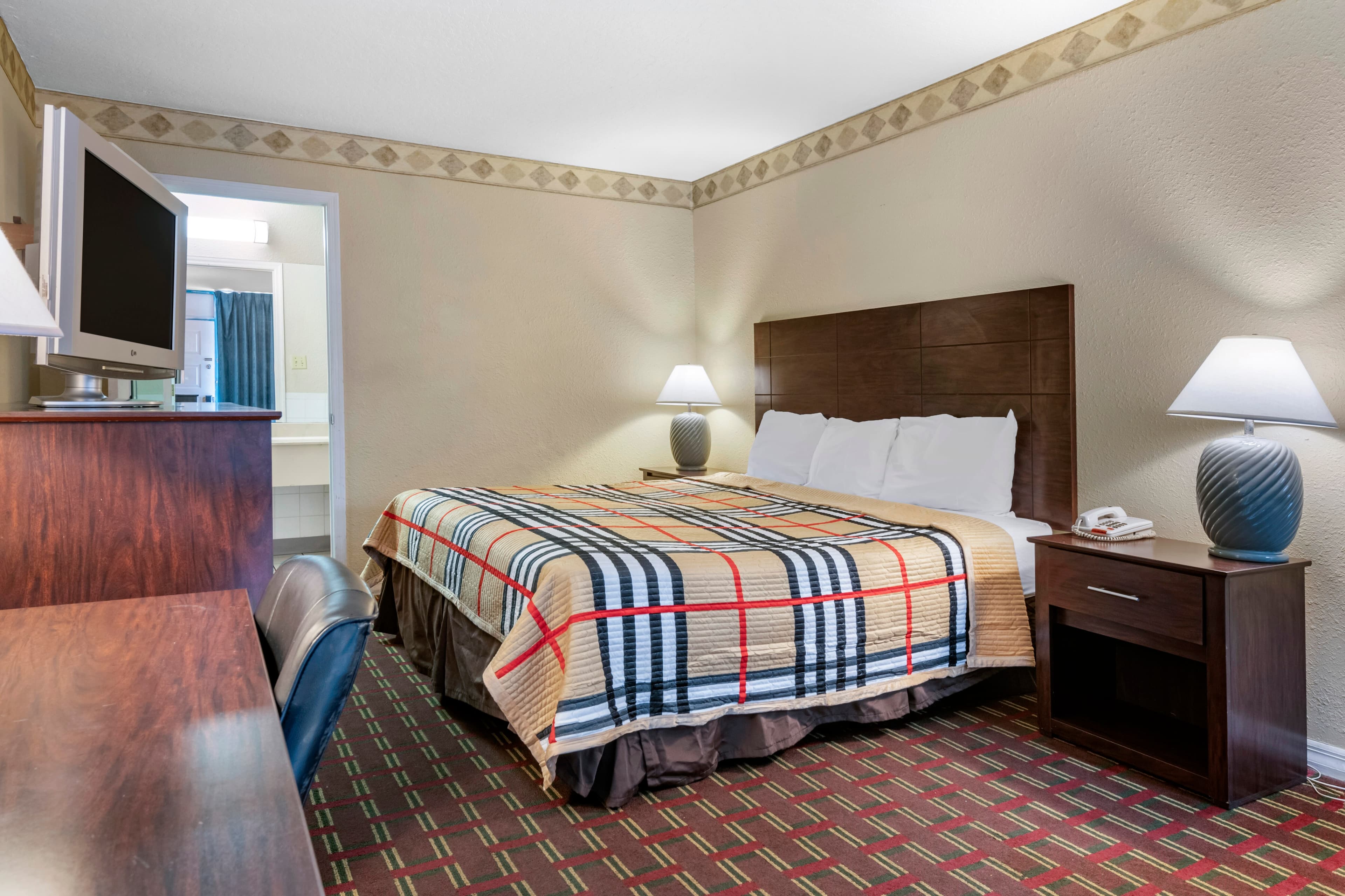 Rodeway Inn New Port Richey - Image 2