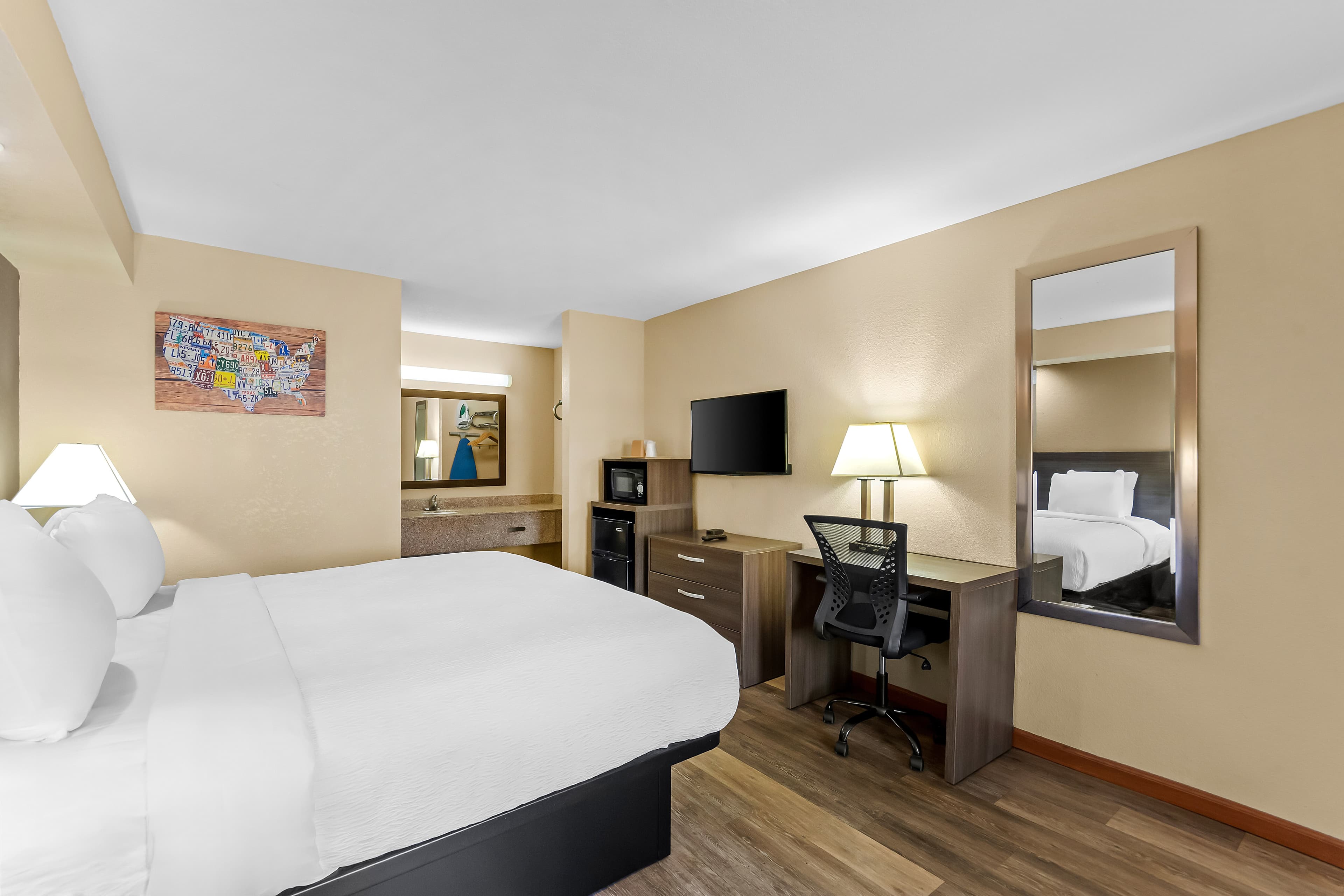 Econo Lodge Panama City St. Andrews — 13