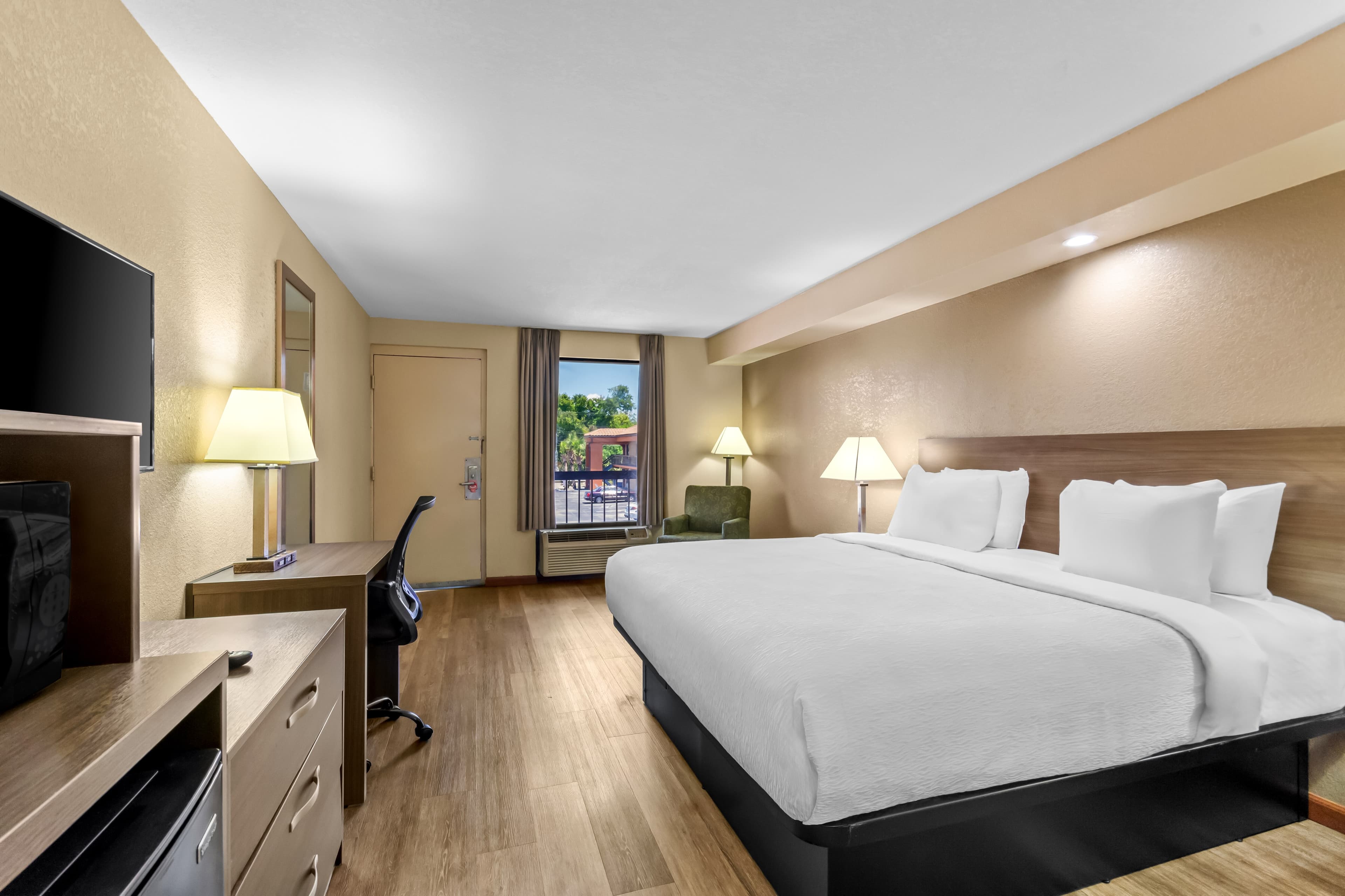 Econo Lodge Panama City St. Andrews — 14
