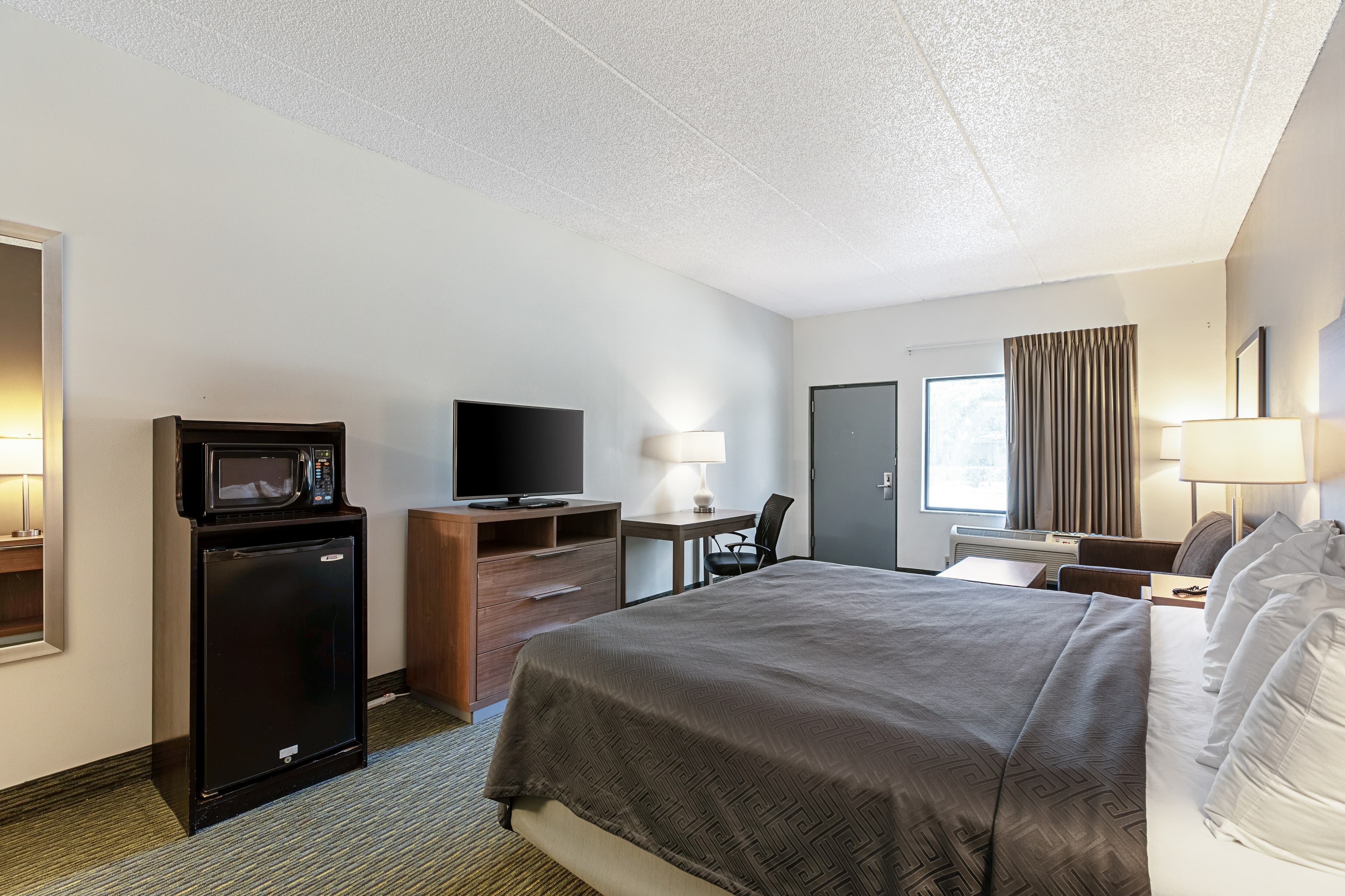 Econo Lodge Vero Beach - Downtown - Image 4