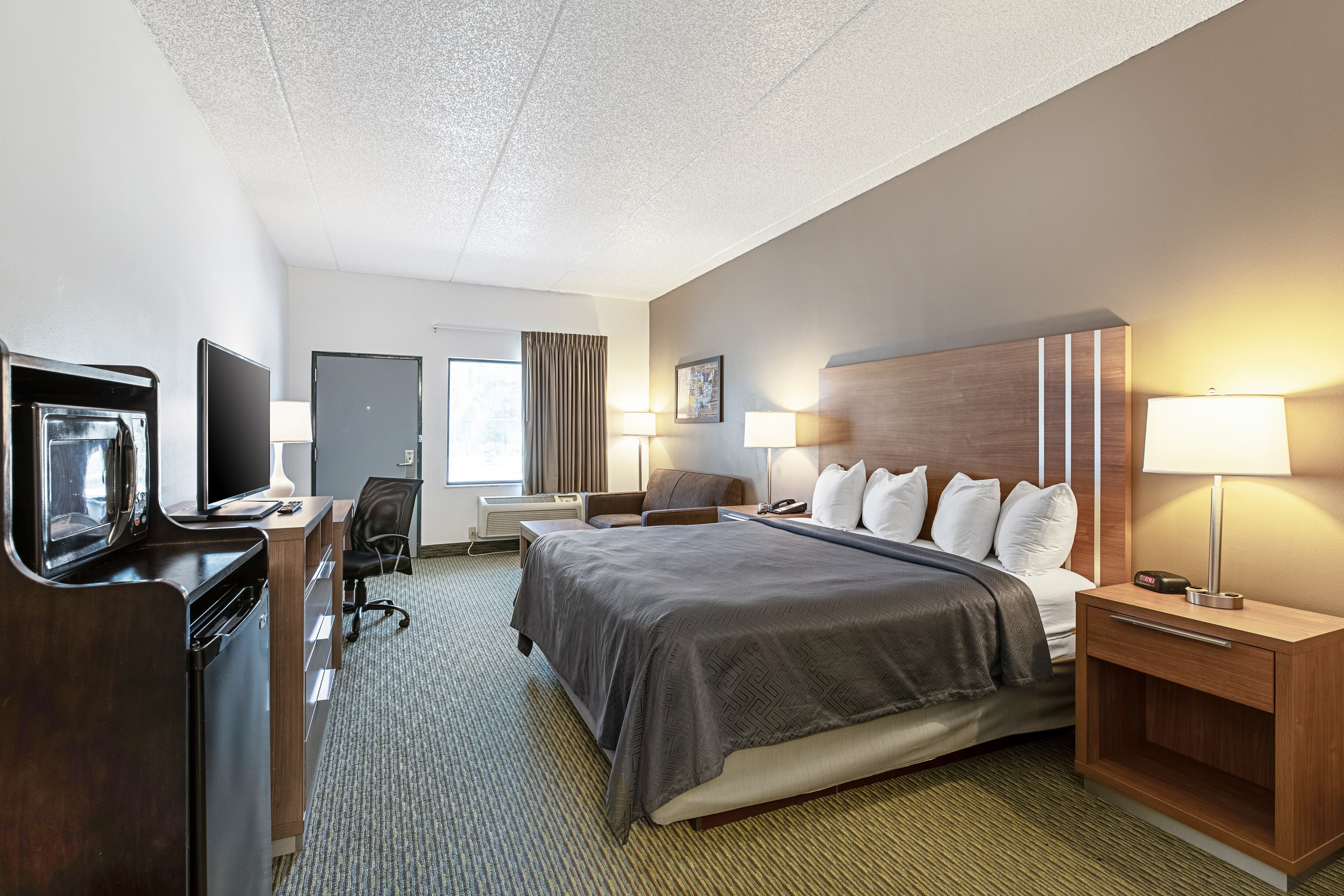 Econo Lodge Vero Beach - Downtown - Image 5