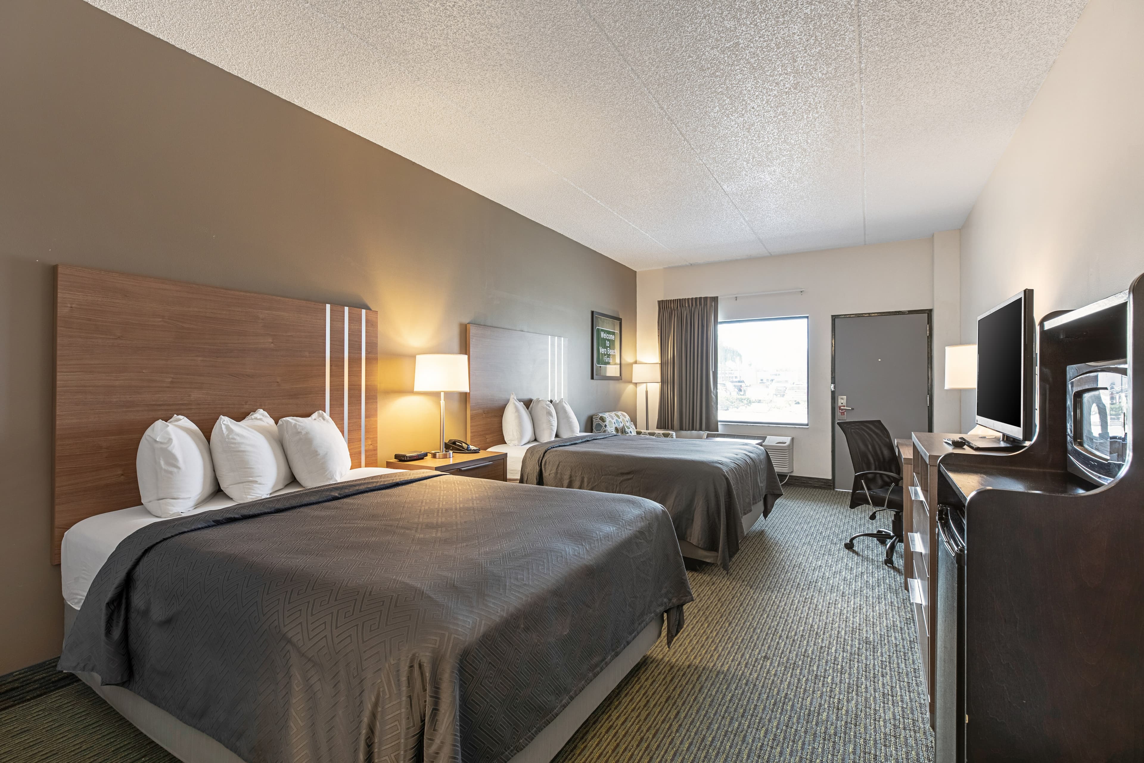 Econo Lodge Vero Beach - Downtown — 14