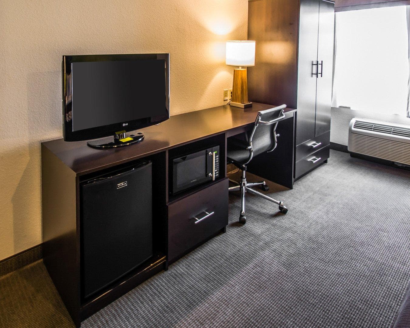 Sleep Inn & Suites Orlando International Airport — 10