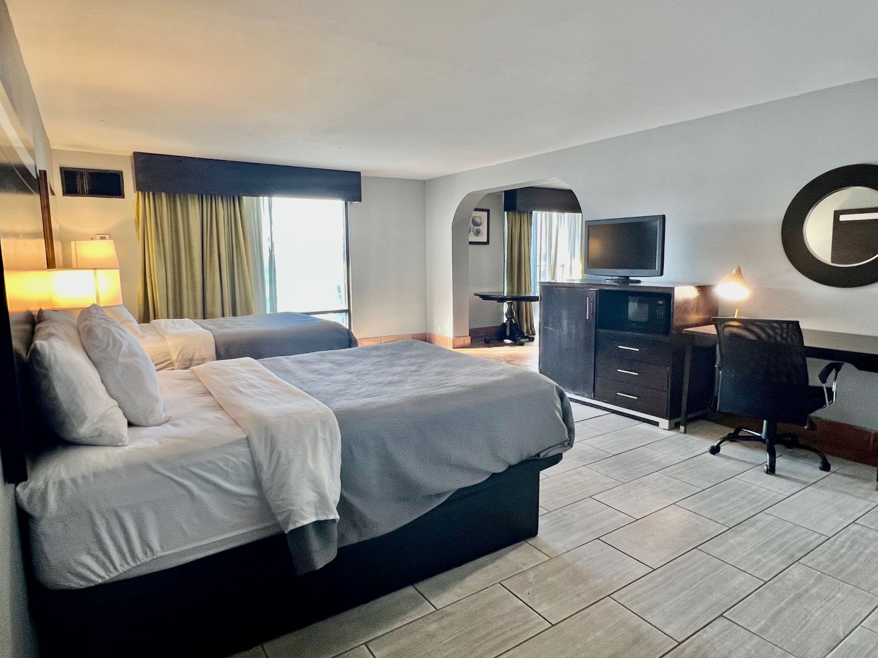 Quality Inn & Suites Gulf Breeze Bayside near Pensacola Beach — 9