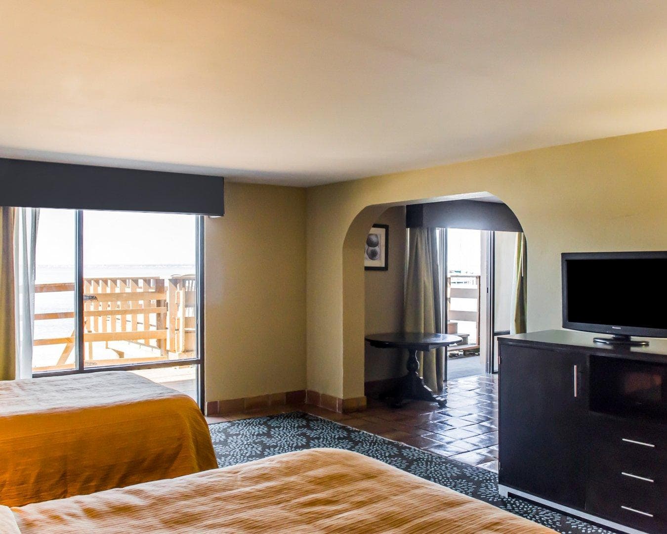 Quality Inn & Suites Gulf Breeze Bayside near Pensacola Beach — 14