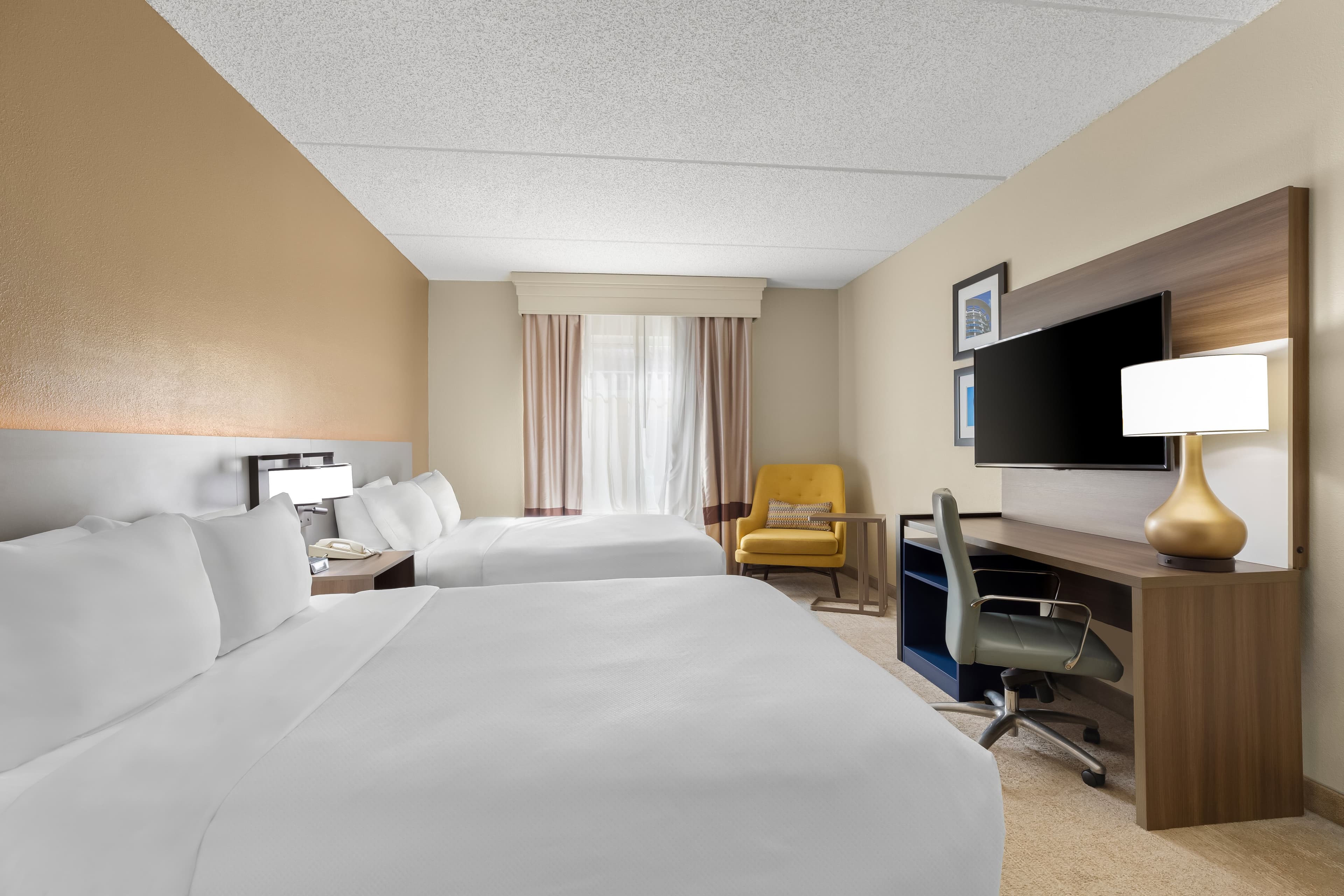 Comfort Suites Near Universal Orlando Resort — 12