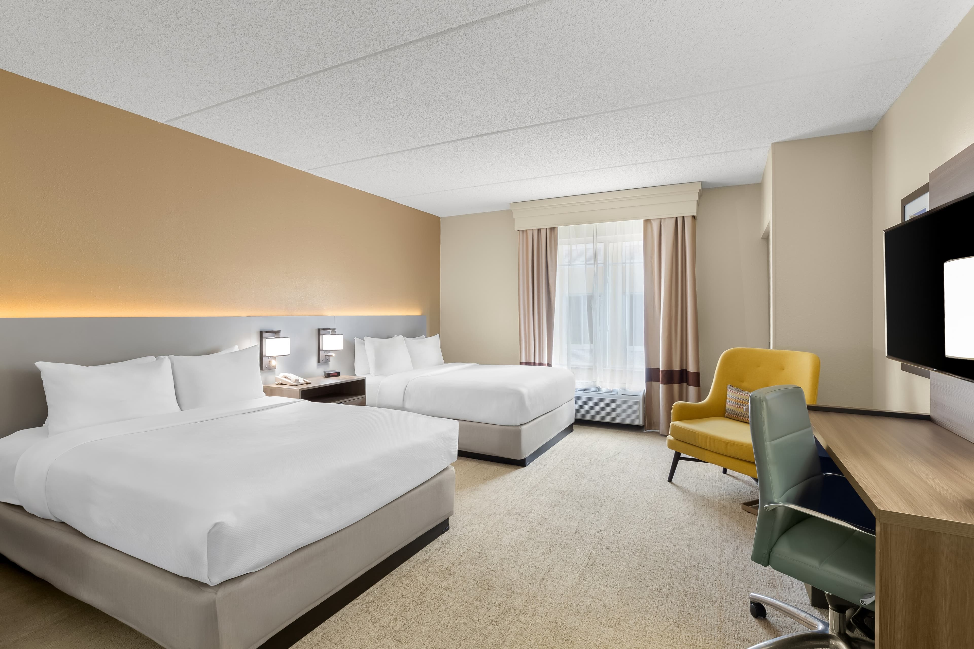 Comfort Suites Near Universal Orlando Resort — 13