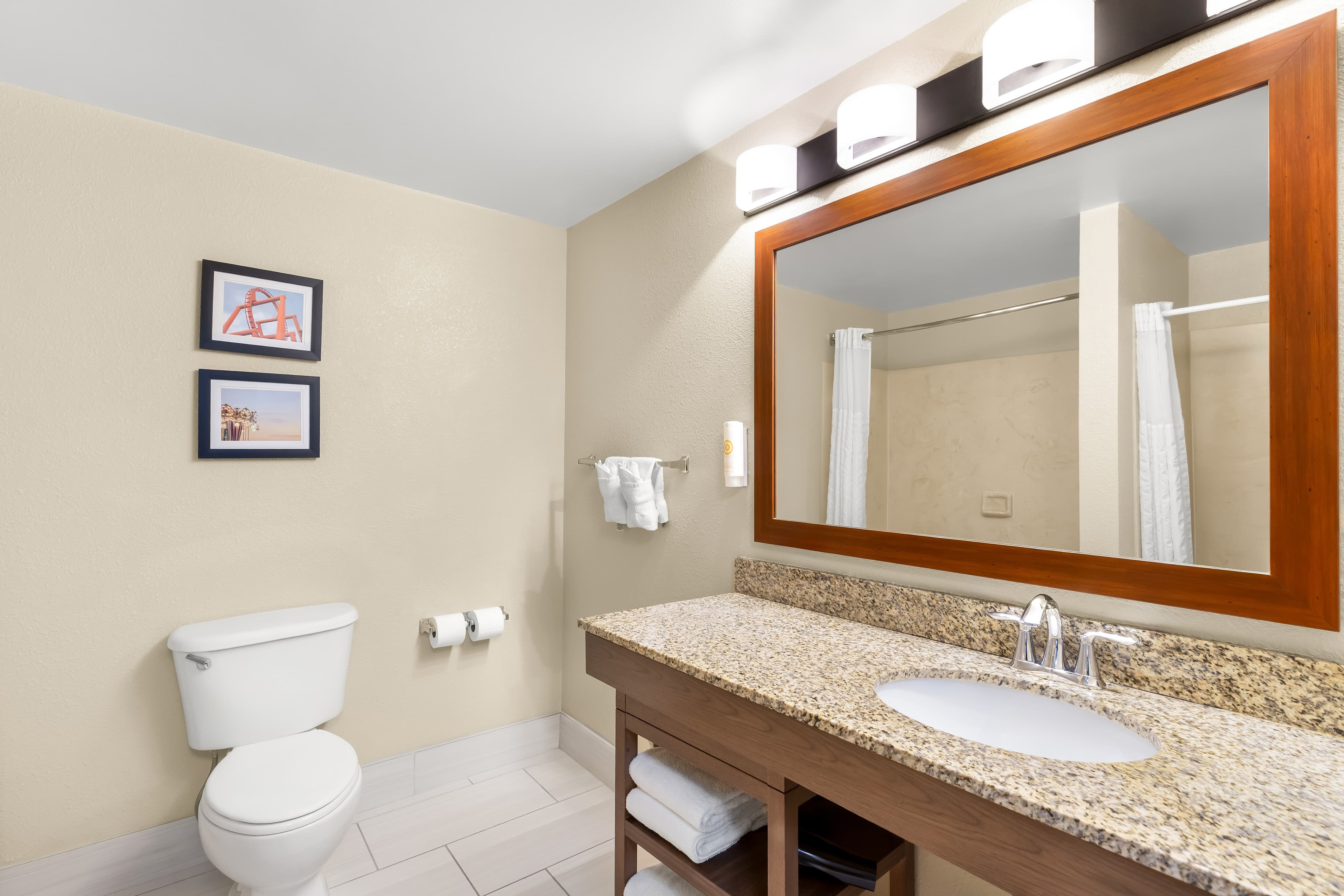 Comfort Suites Near Universal Orlando Resort — 23