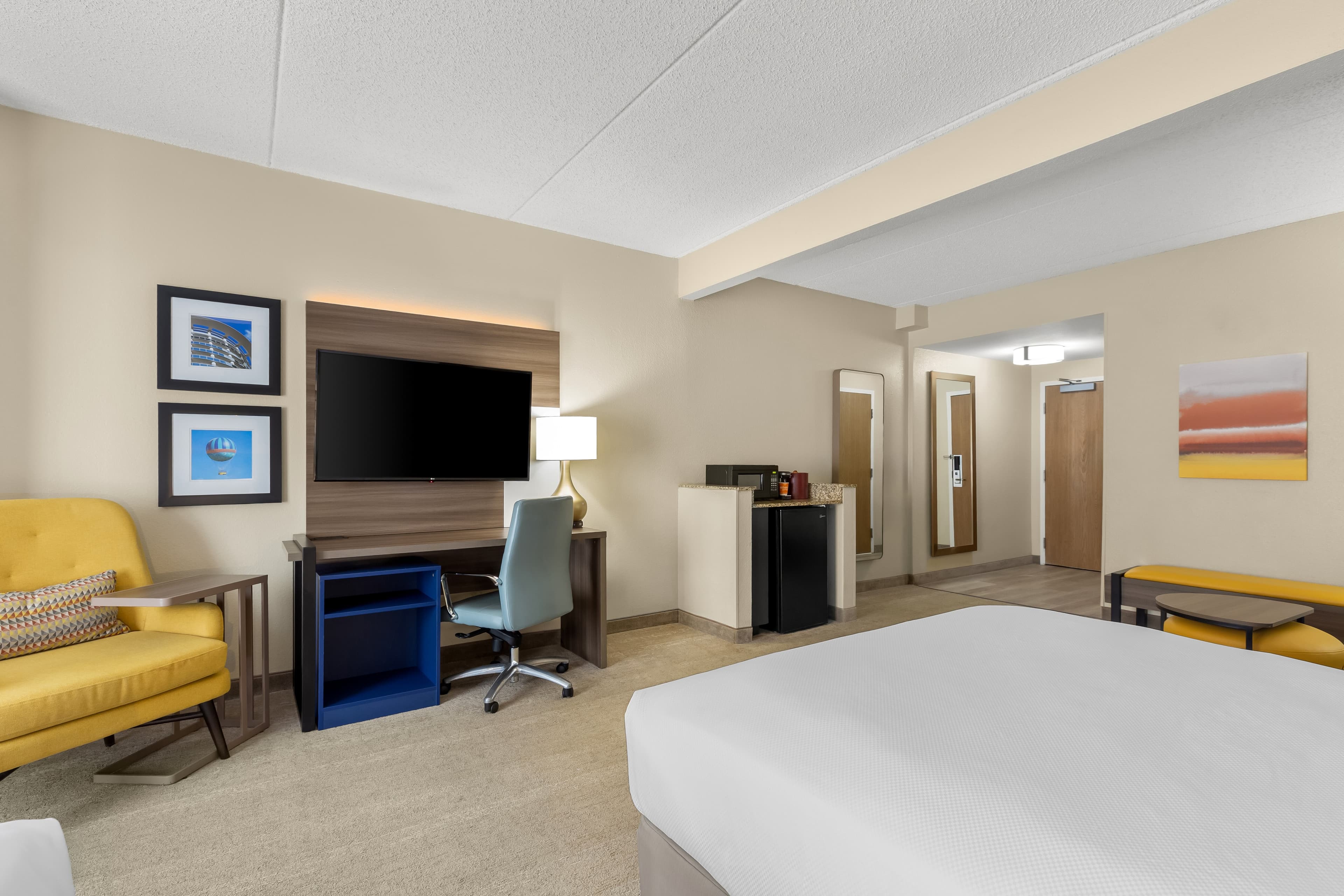 Comfort Suites Near Universal Orlando Resort — 14