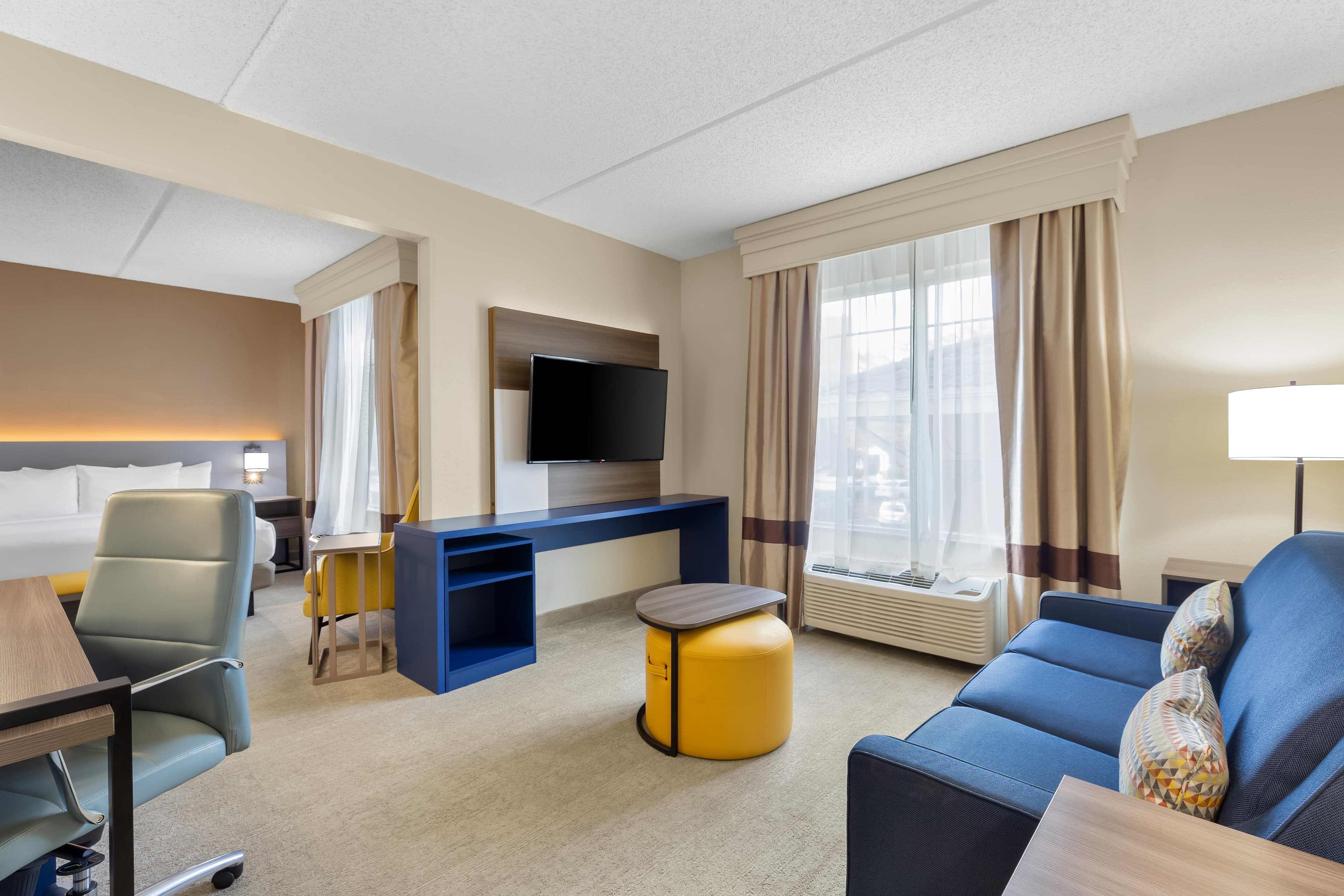 Comfort Suites Near Universal Orlando Resort — 34