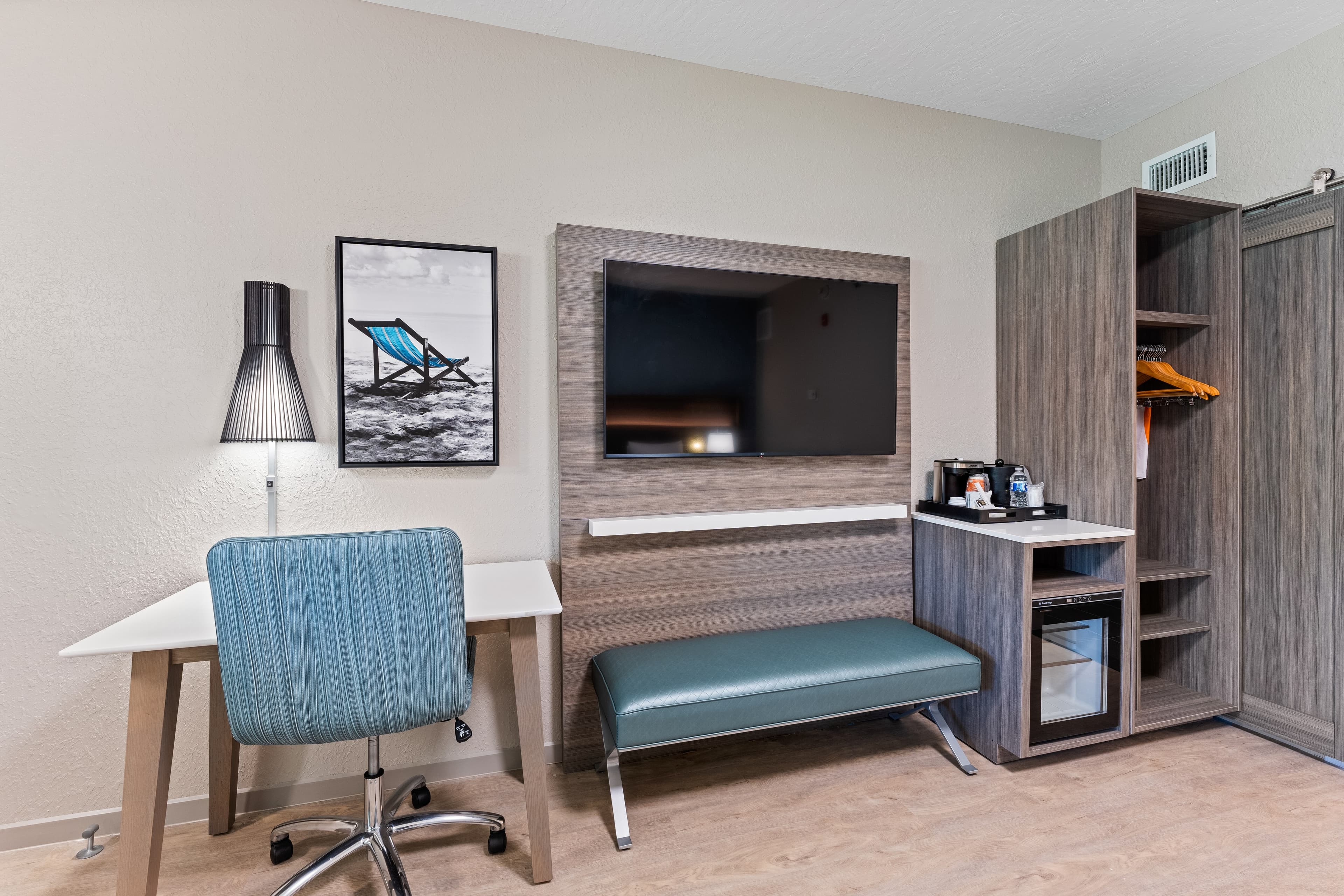 Radisson Resort at the Port - Image 4