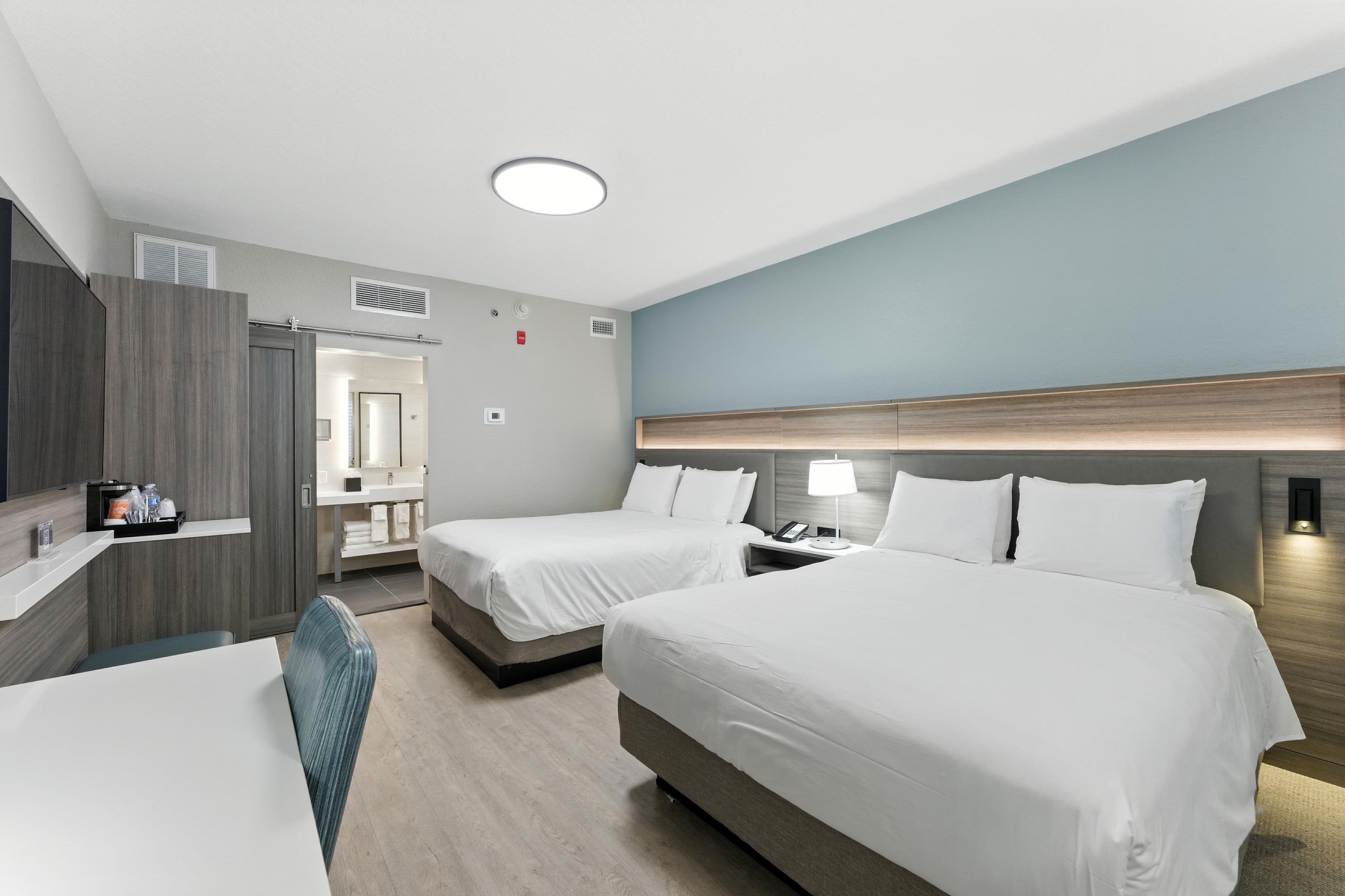 Radisson Resort at the Port — 14
