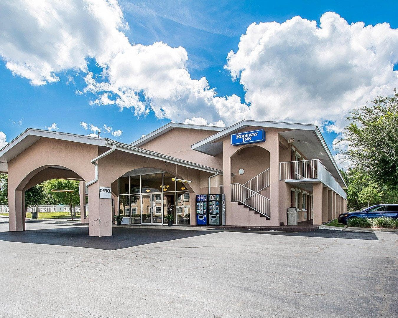 Rodeway Inn Gainesville - University Area - Image 1