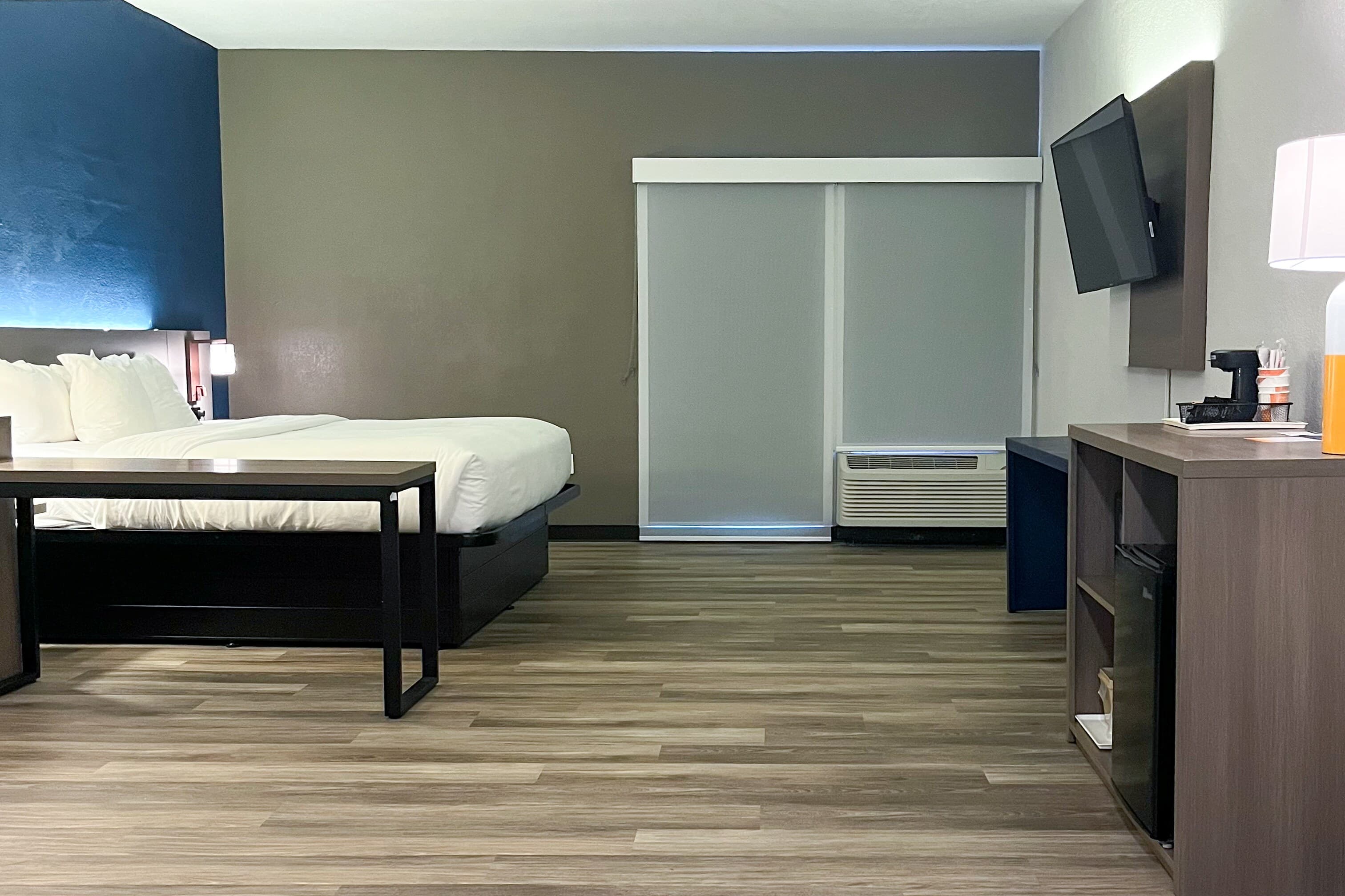 Comfort Suites Clearwater - Dunedin - Image 2