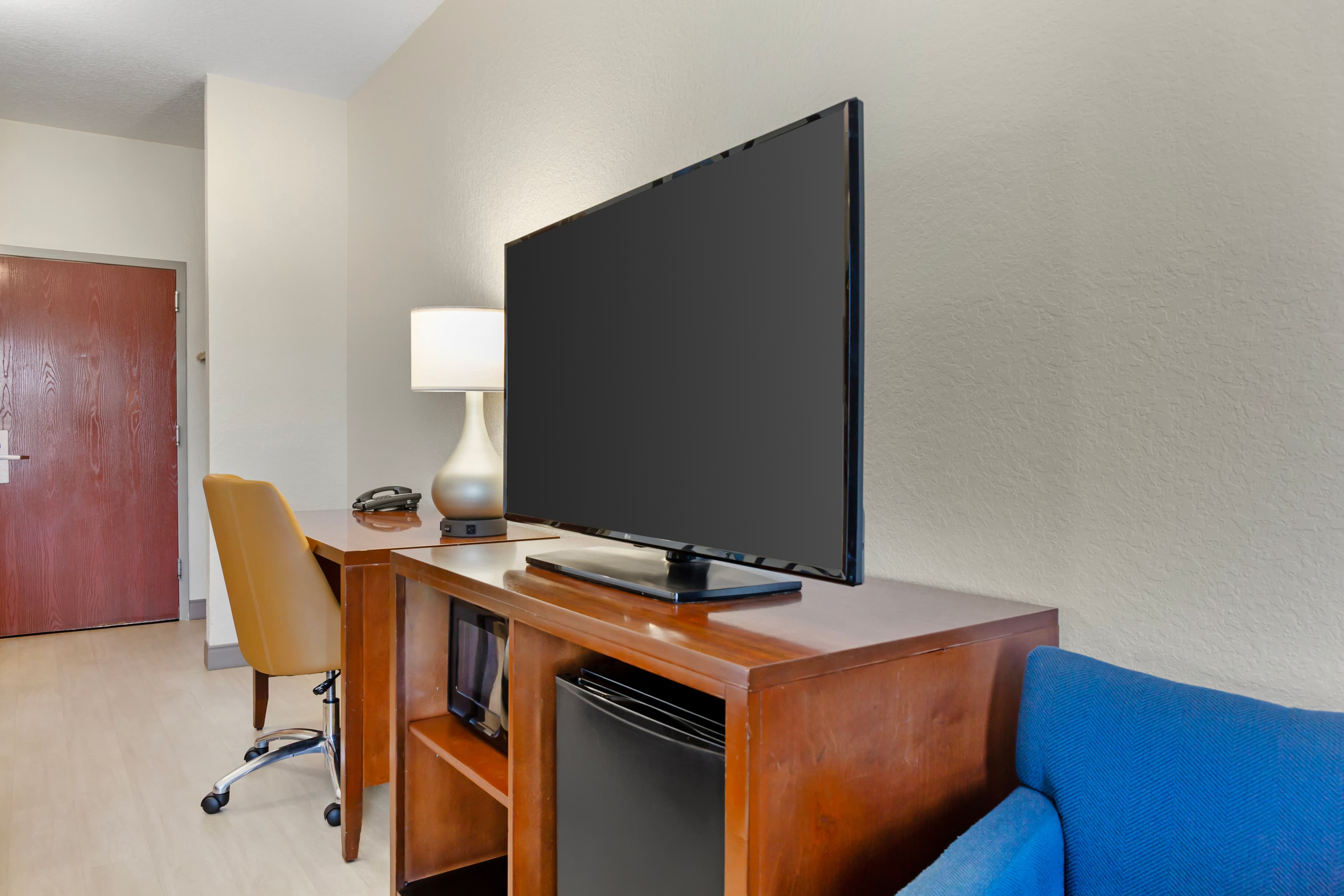 Comfort Inn & Suites Orlando North — 11