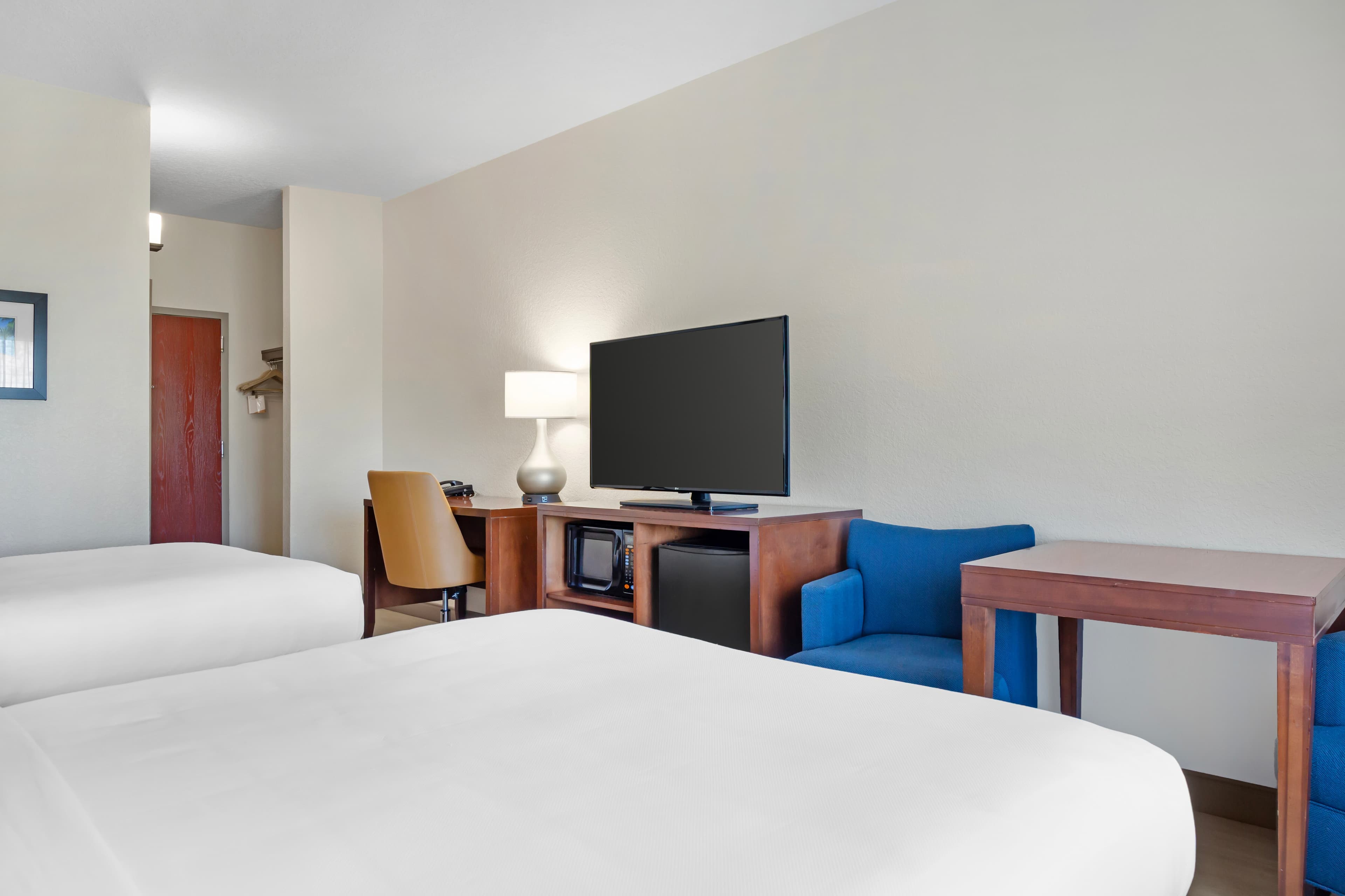 Comfort Inn & Suites Orlando North — 12