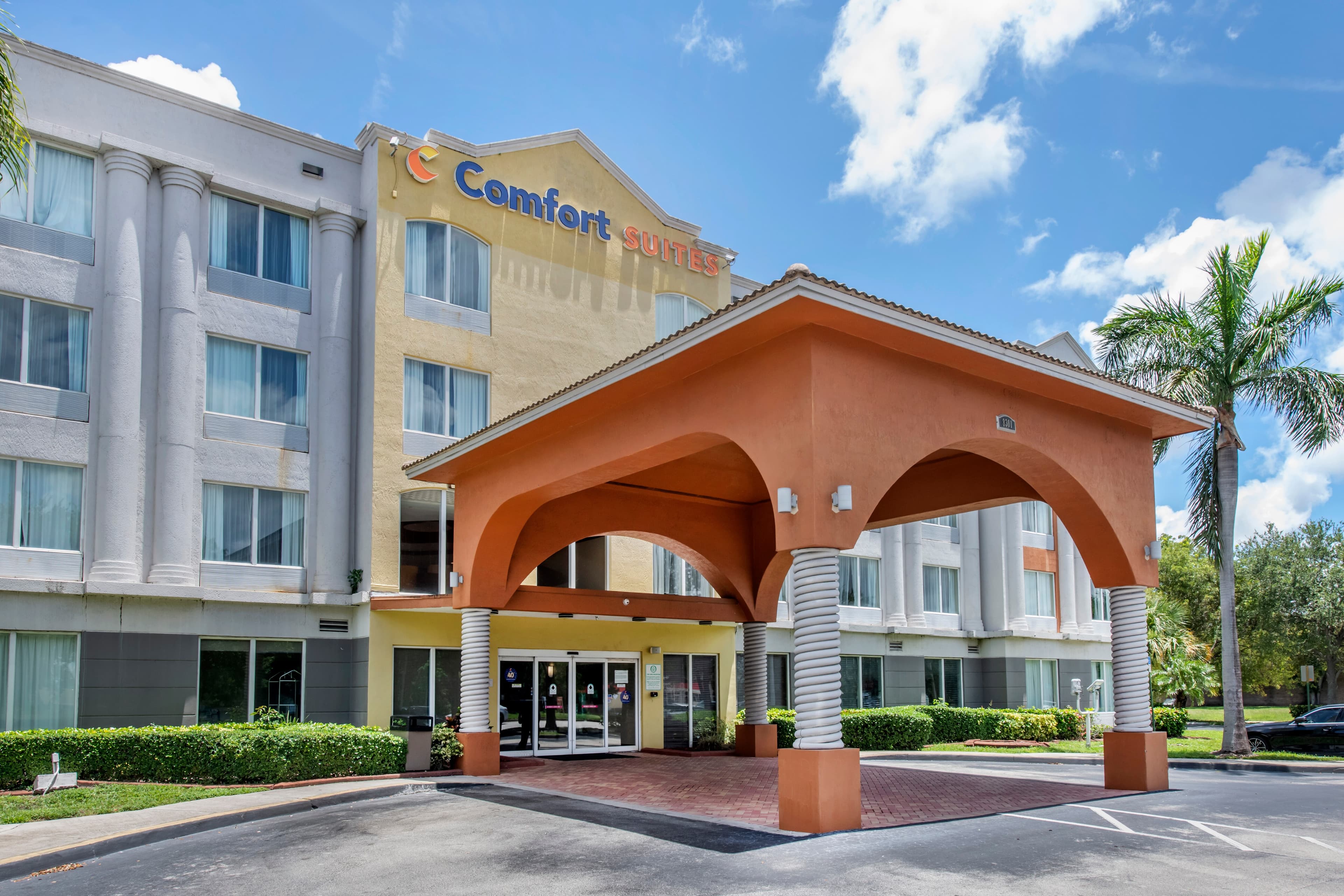 Comfort Suites Tamarac Sawgrass - Image 1
