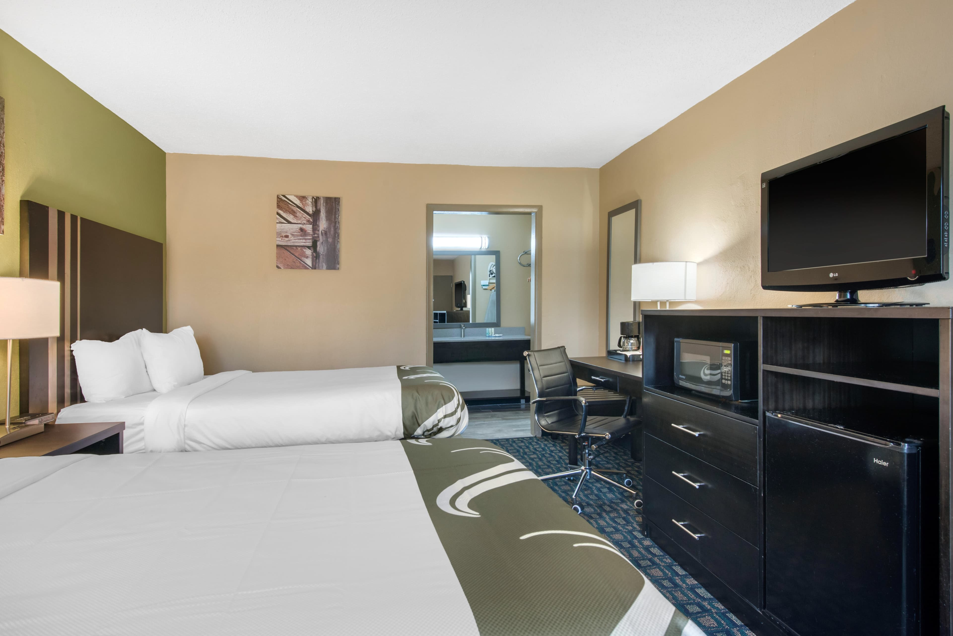 Quality Inn & Suites Brooksville I-75/Dade City - Image 3