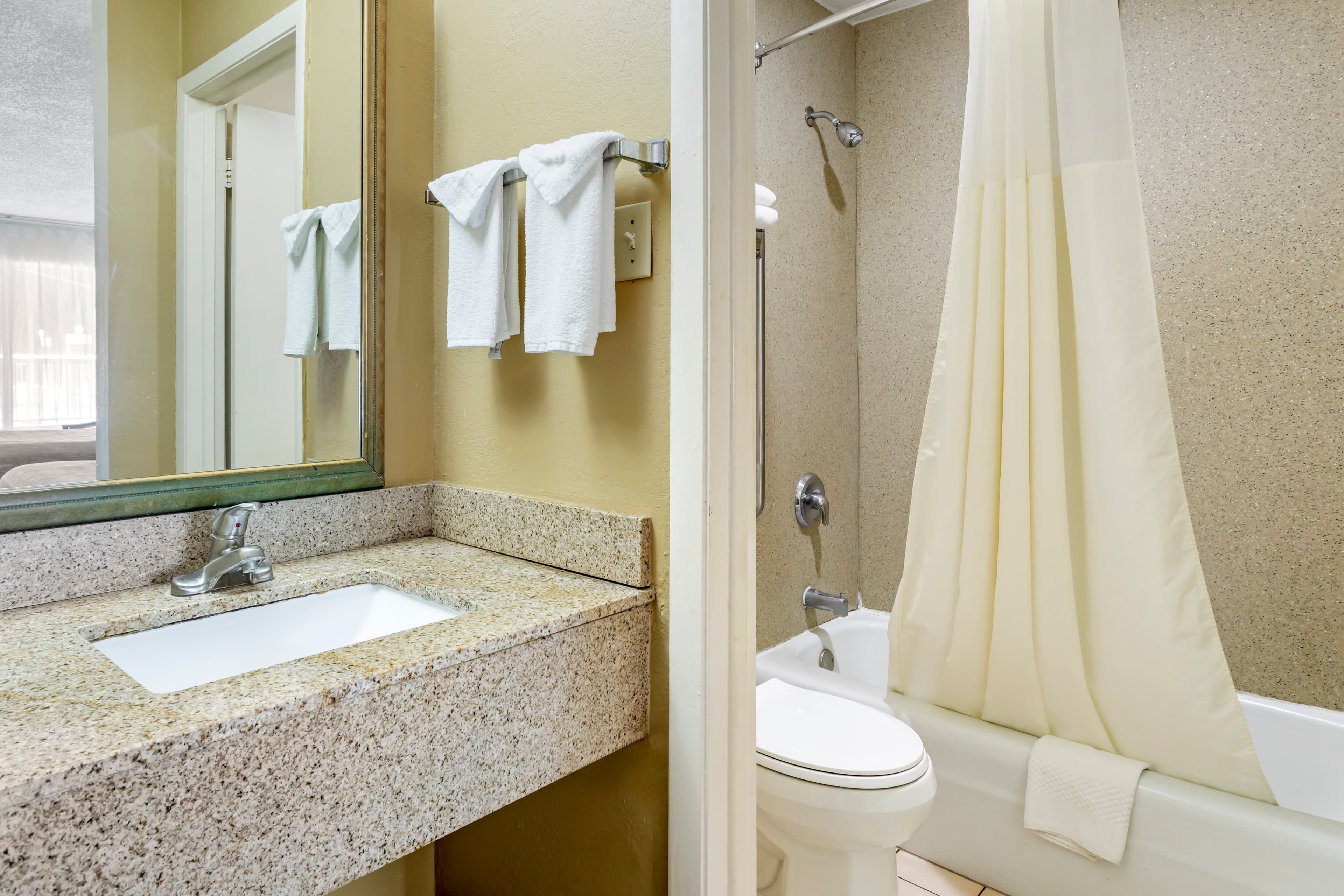 Quality Inn Alachua - Gainesville Area — 14
