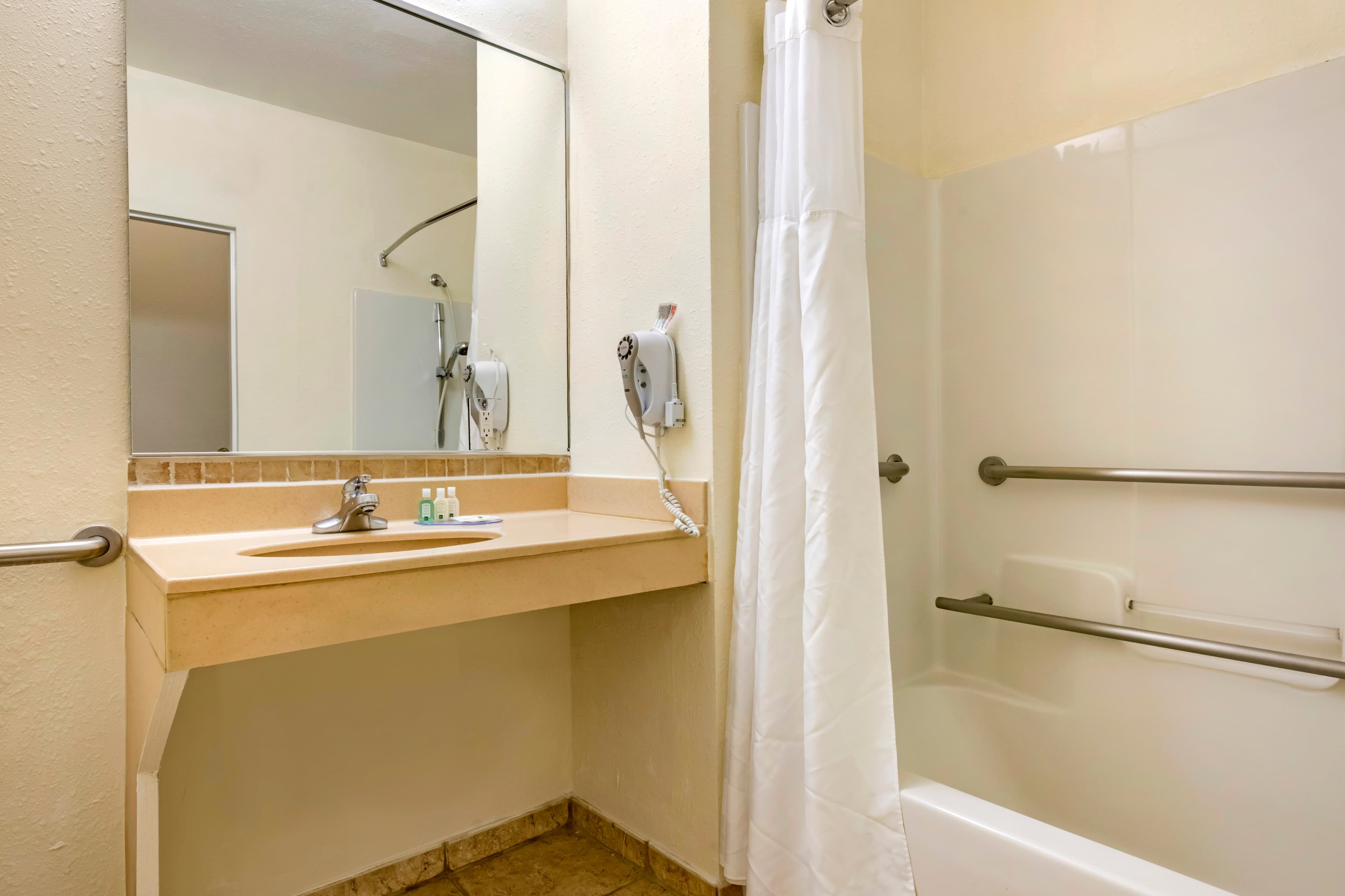 Quality Inn Zephyrhills-Dade City — 13