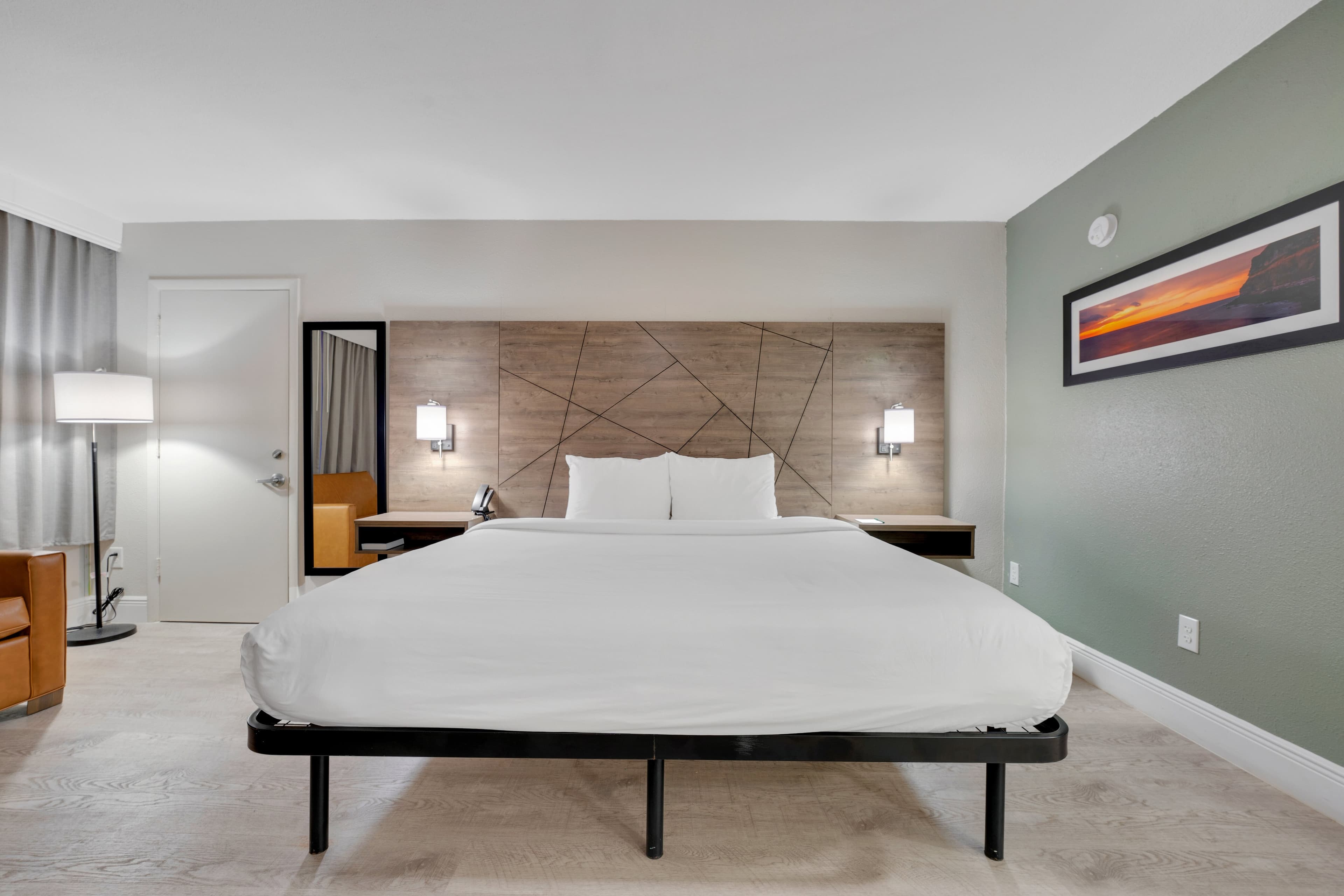 Quality Inn & Suites Airport/Cruise Port Hollywood — 23
