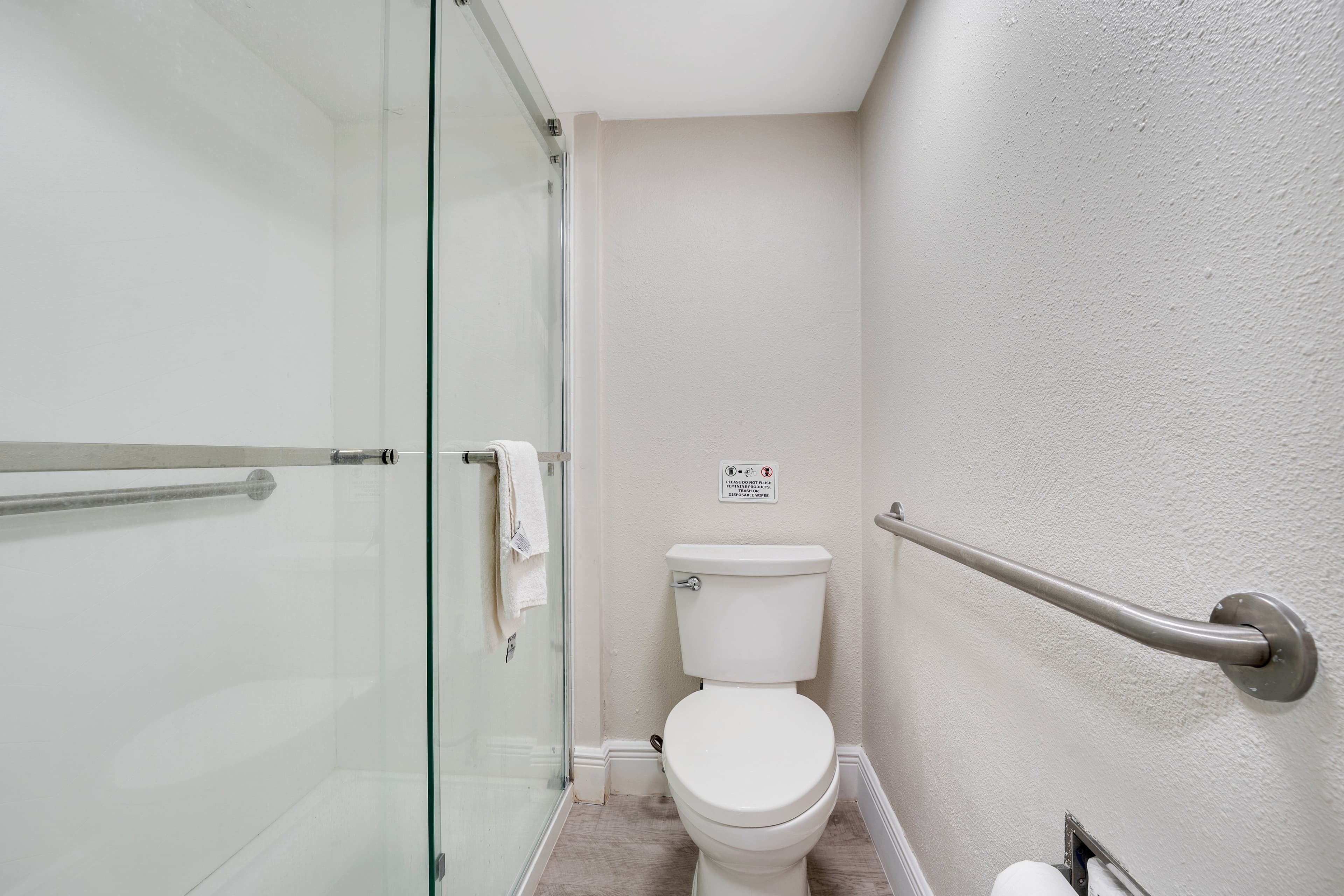 Quality Inn & Suites Airport/Cruise Port Hollywood — 11