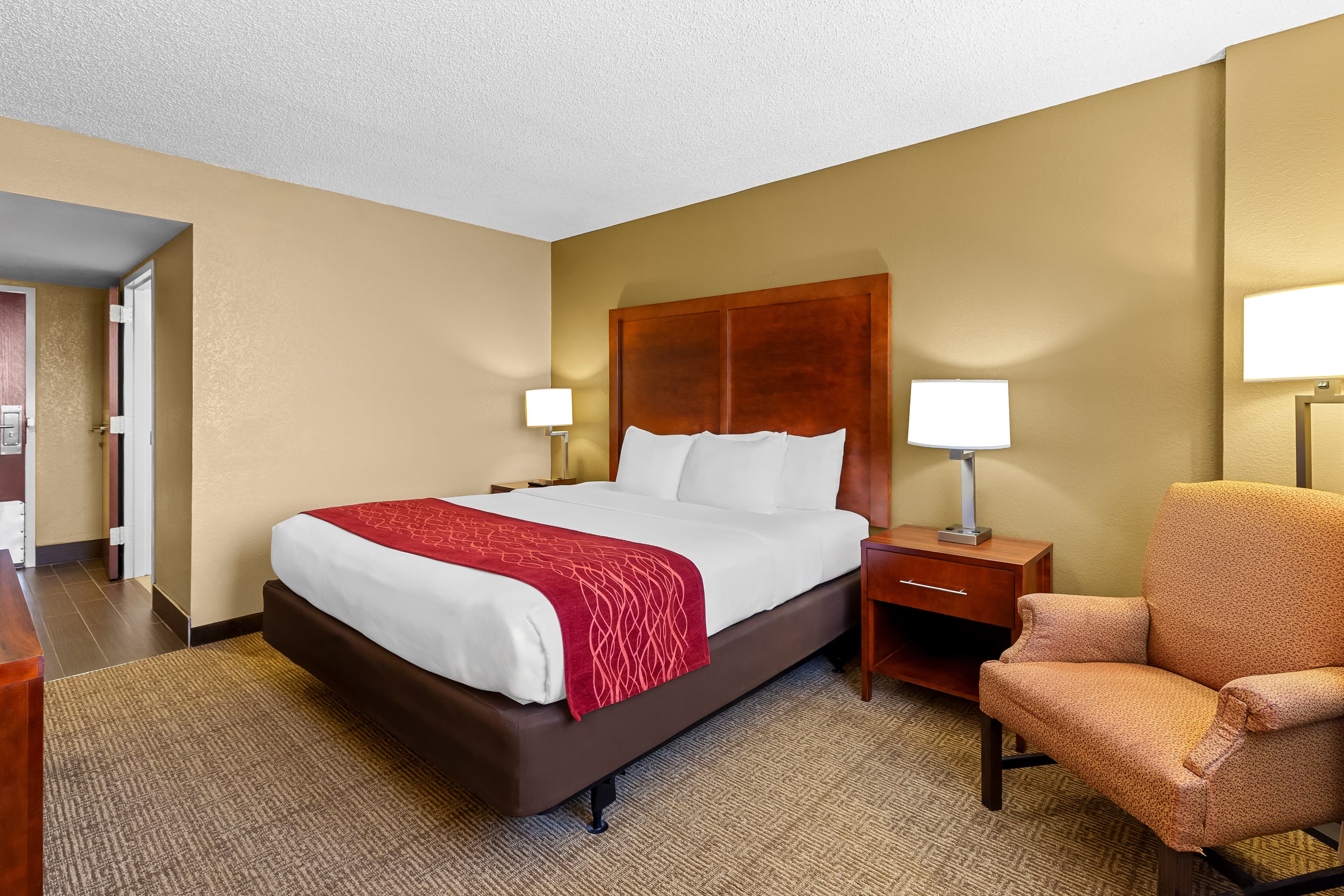 Comfort Inn & Suites Lakeland North I-4 - Image 4