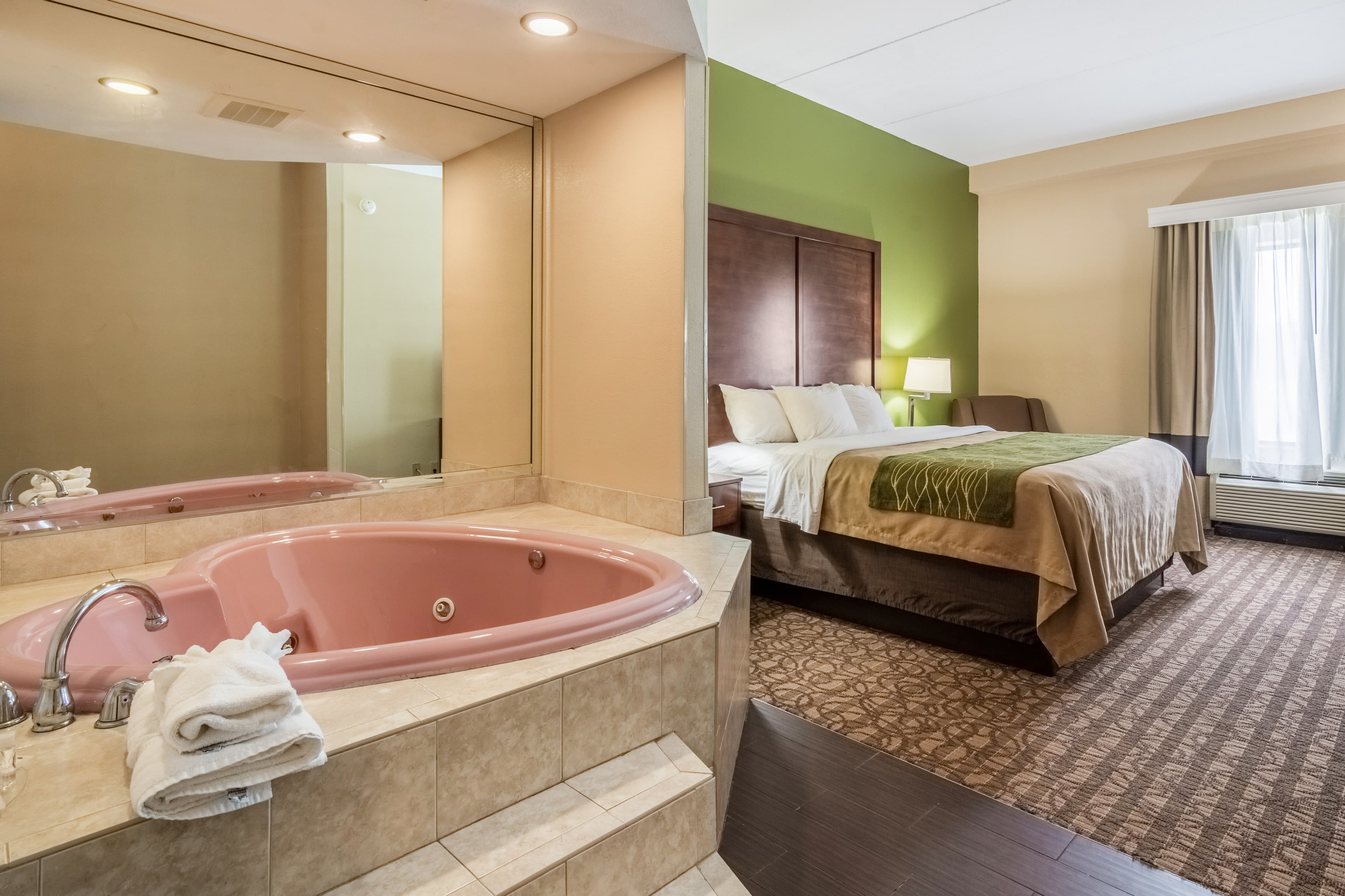 Comfort Inn & Suites Panama City North — 11